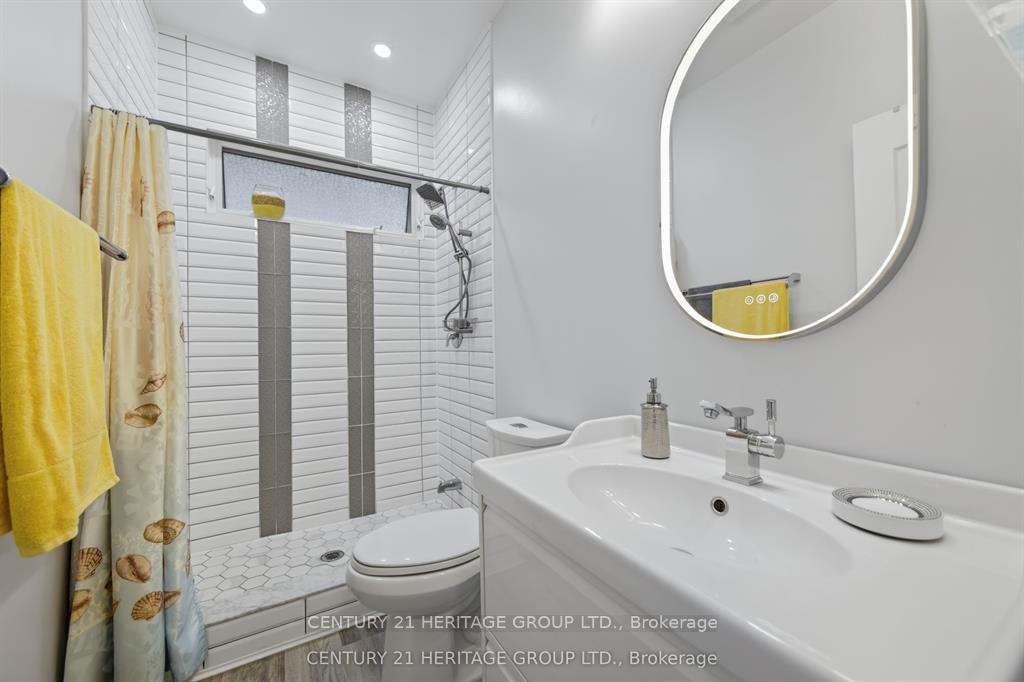 Photo 26 of 136 Riveredge Drive, Georgina, Keswick North — HOMEH