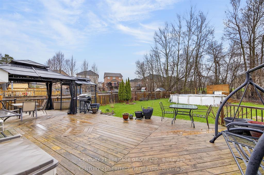 Photo 36 of 136 Riveredge Drive, Georgina, Keswick North — HOMEH
