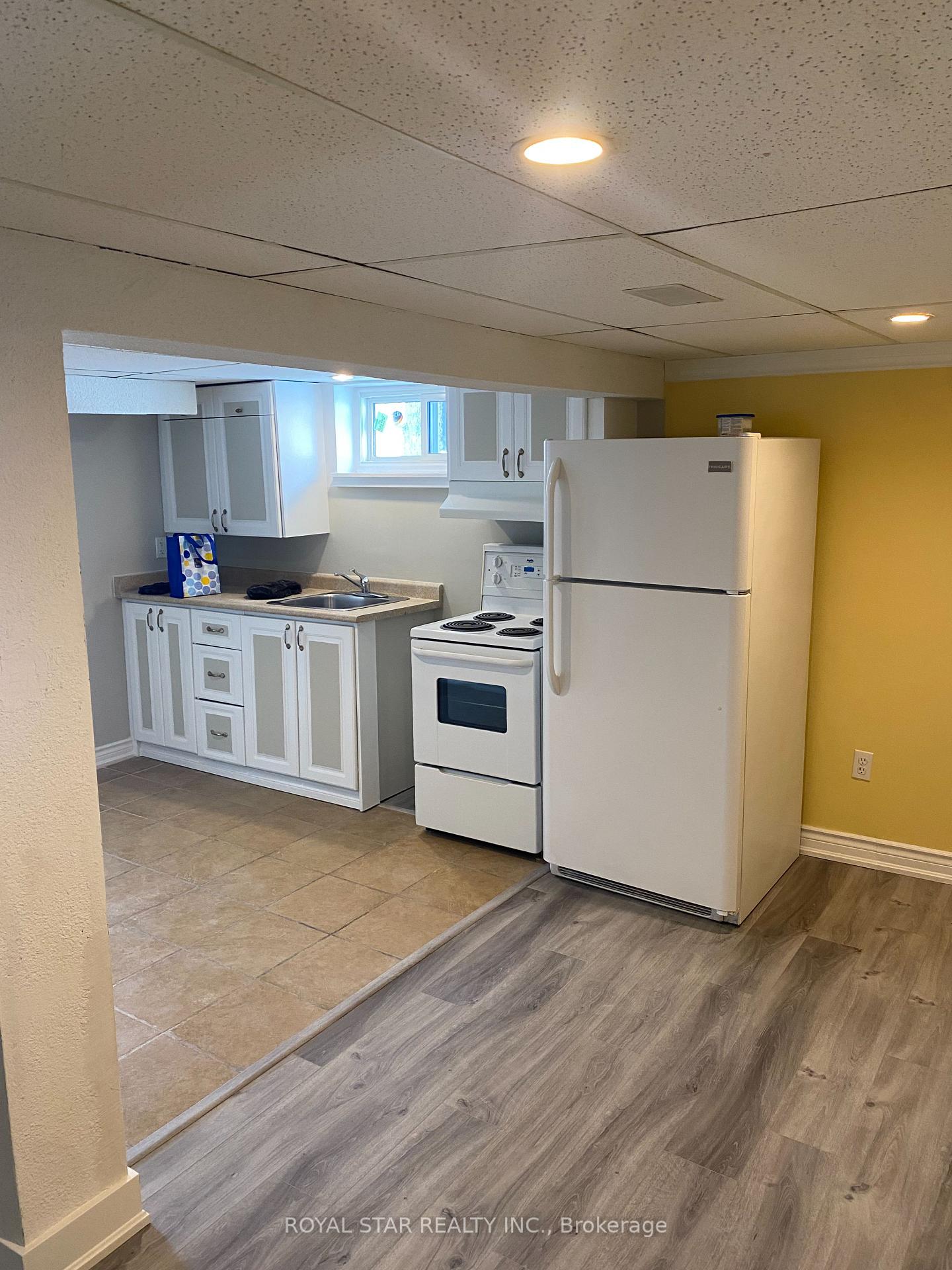 Photo 23 of 582 Garafraxa Street S, West Grey — HOMEH