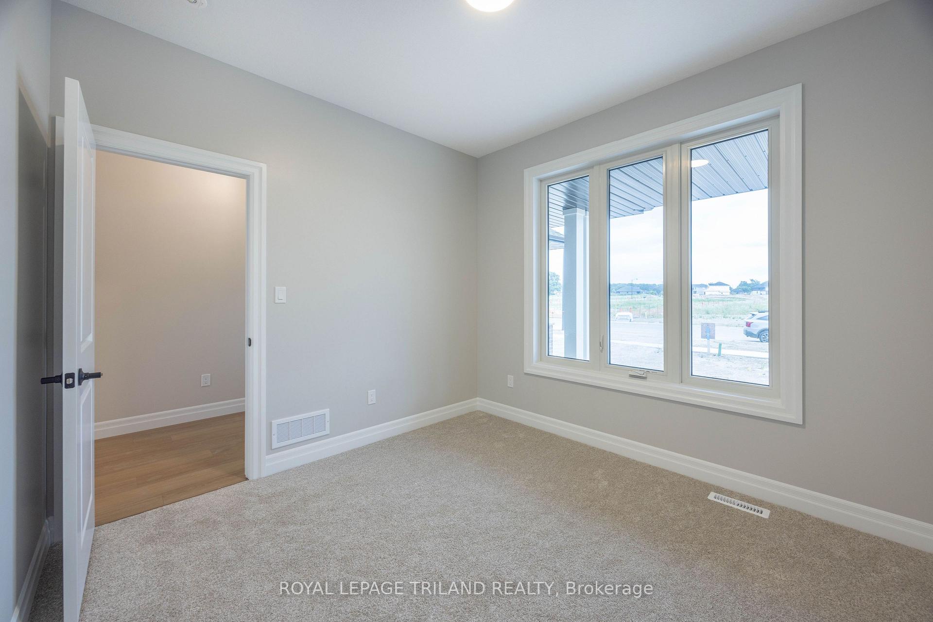 Photo 7 of 155 Shaw Valley Drive, St. Thomas — HOMEH