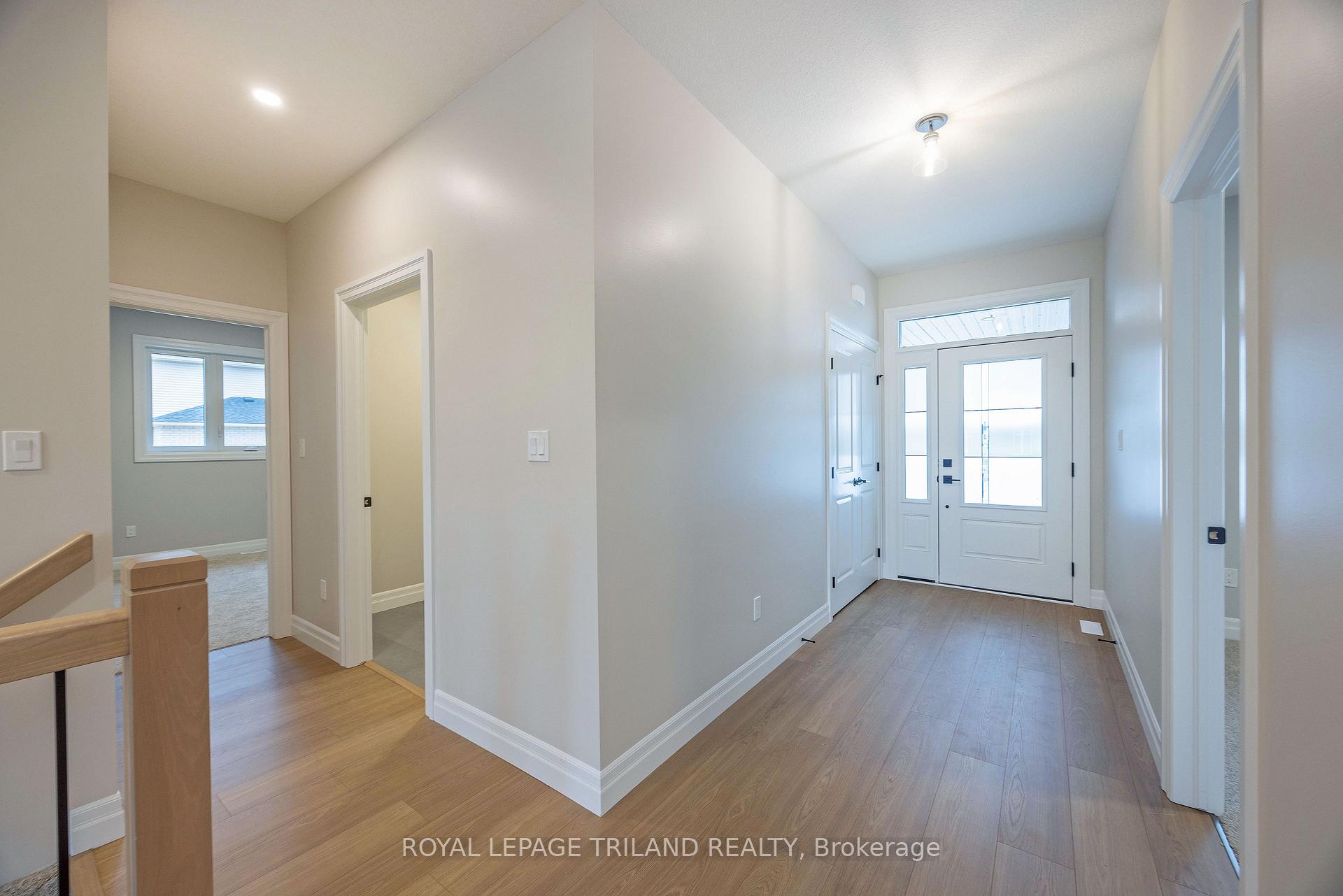 Photo 9 of 155 Shaw Valley Drive, St. Thomas — HOMEH