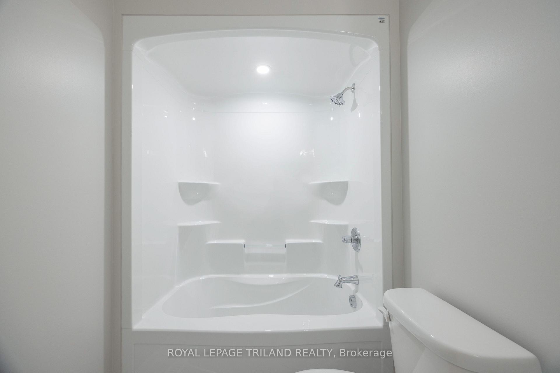 Photo 13 of 155 Shaw Valley Drive, St. Thomas — HOMEH