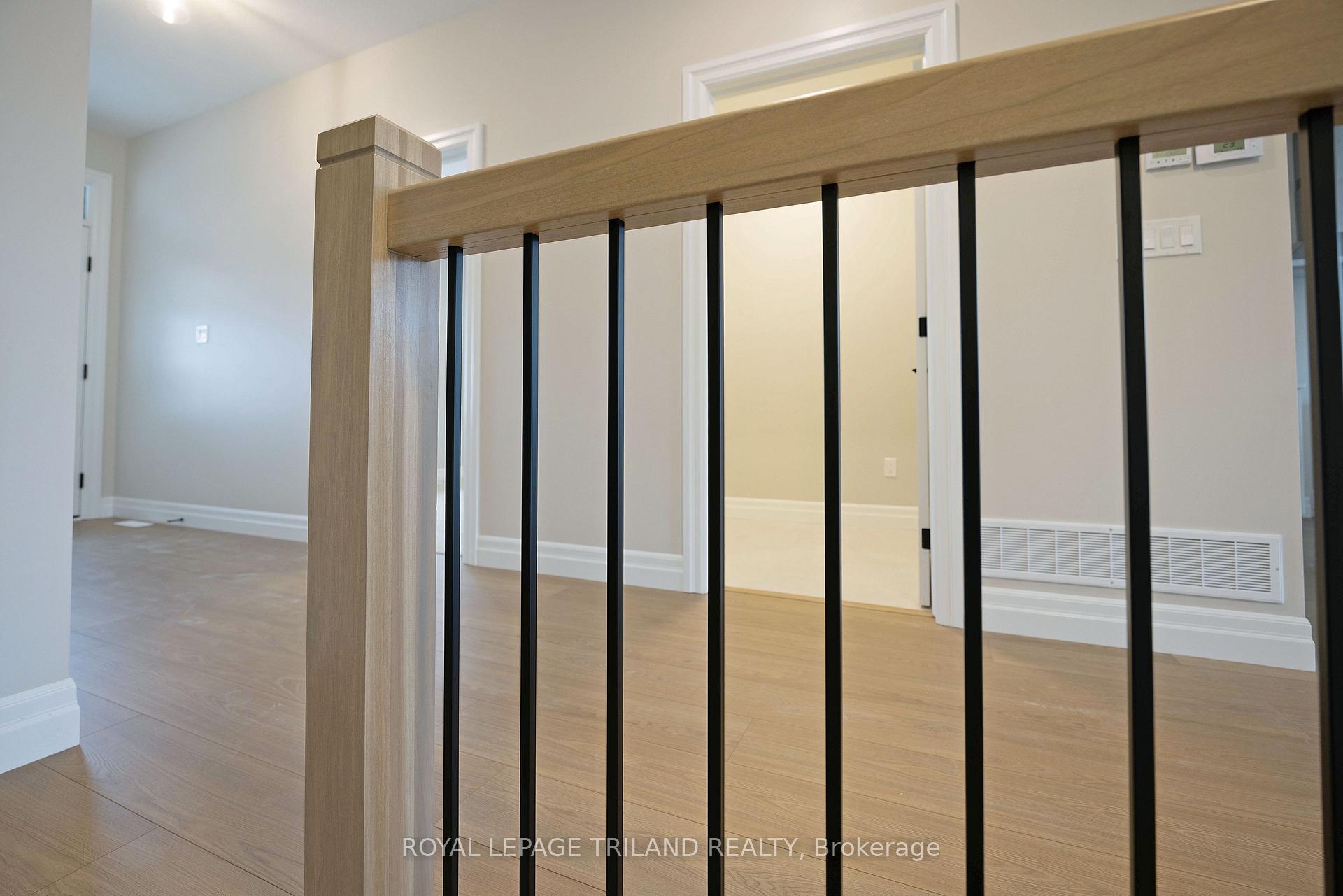 Photo 35 of 155 Shaw Valley Drive, St. Thomas — HOMEH