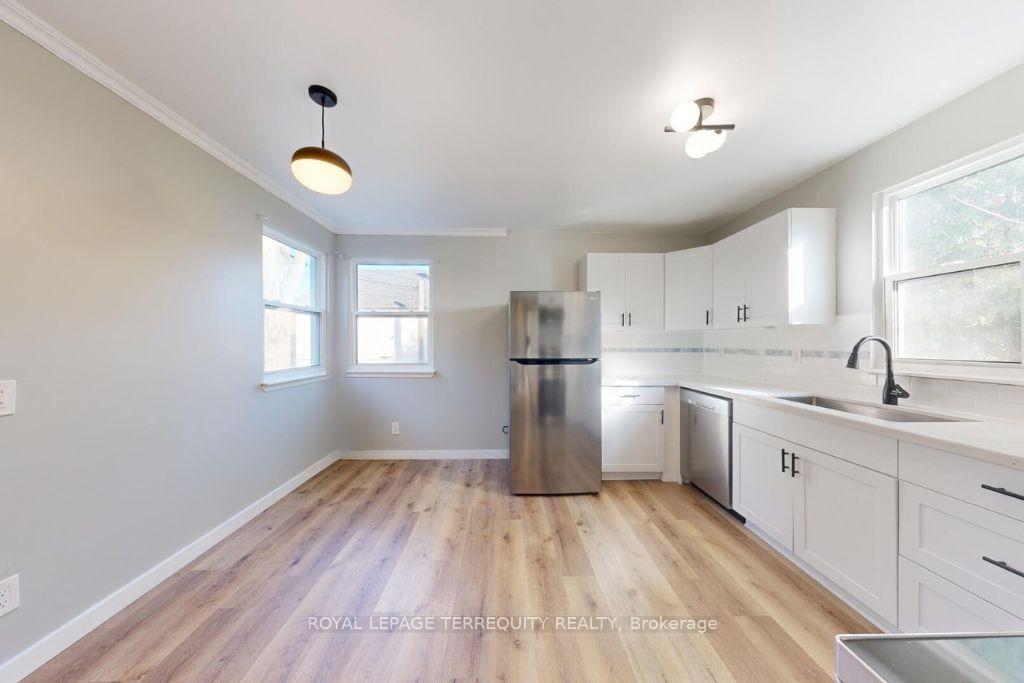 Photo 10 of 77 Glenburn Avenue, Toronto, O'Connor-Parkview — HOMEH