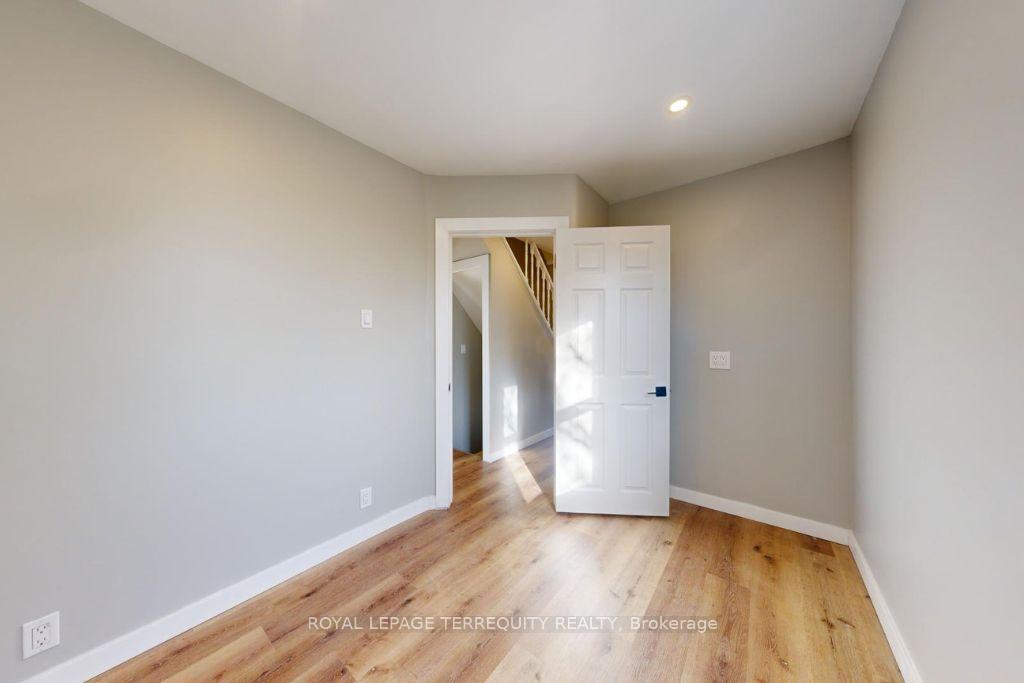 Photo 12 of 77 Glenburn Avenue, Toronto, O'Connor-Parkview — HOMEH