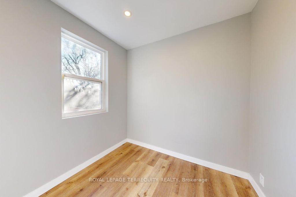 Photo 13 of 77 Glenburn Avenue, Toronto, O'Connor-Parkview — HOMEH
