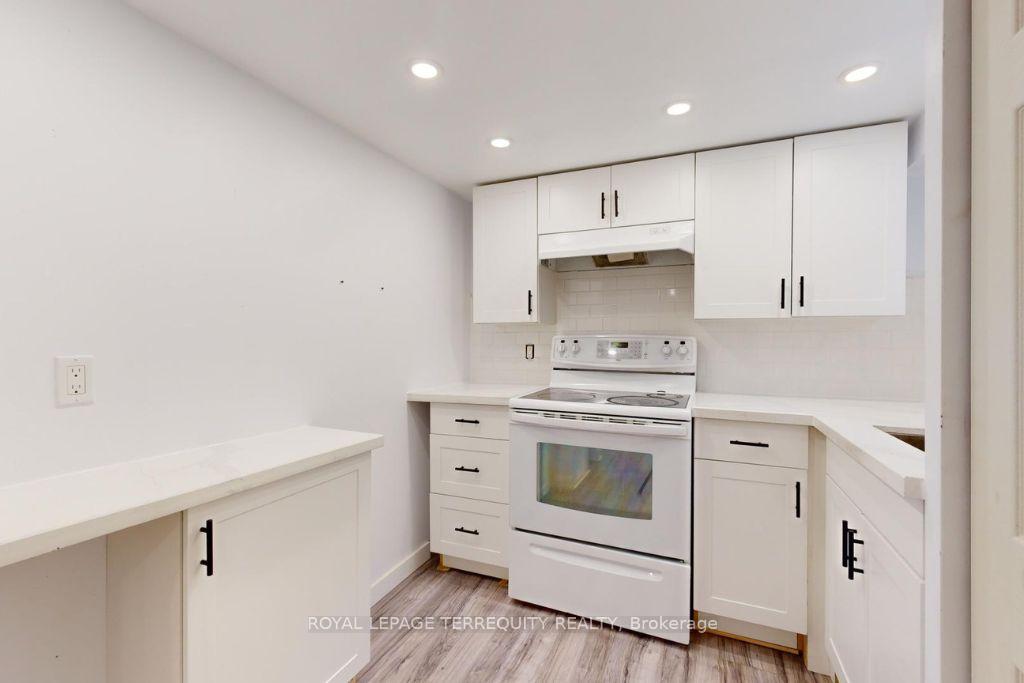 Photo 26 of 77 Glenburn Avenue, Toronto, O'Connor-Parkview — HOMEH