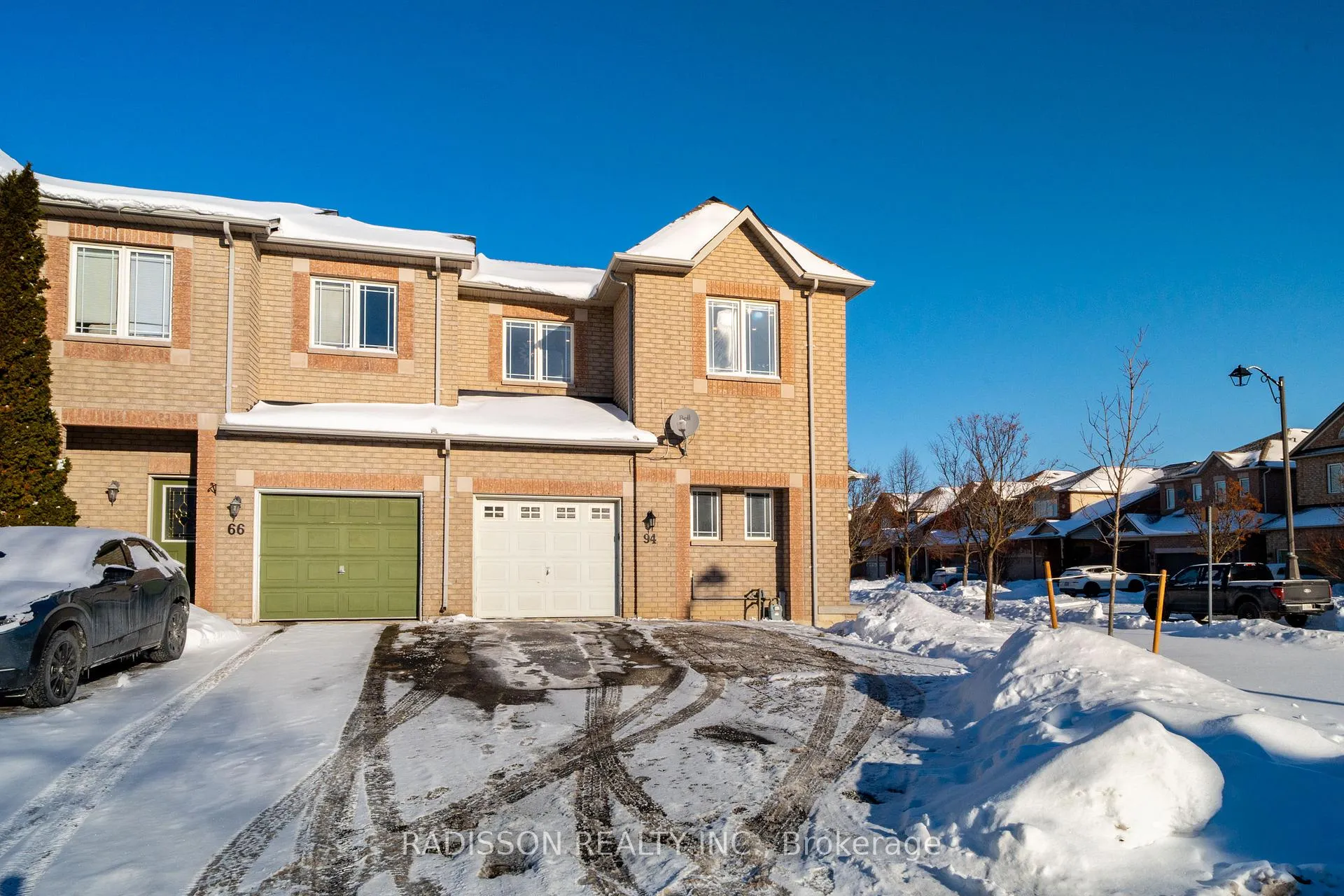 Photo 2 of 94 Bilbrough Street, Aurora, Bayview Northeast — HOMEH