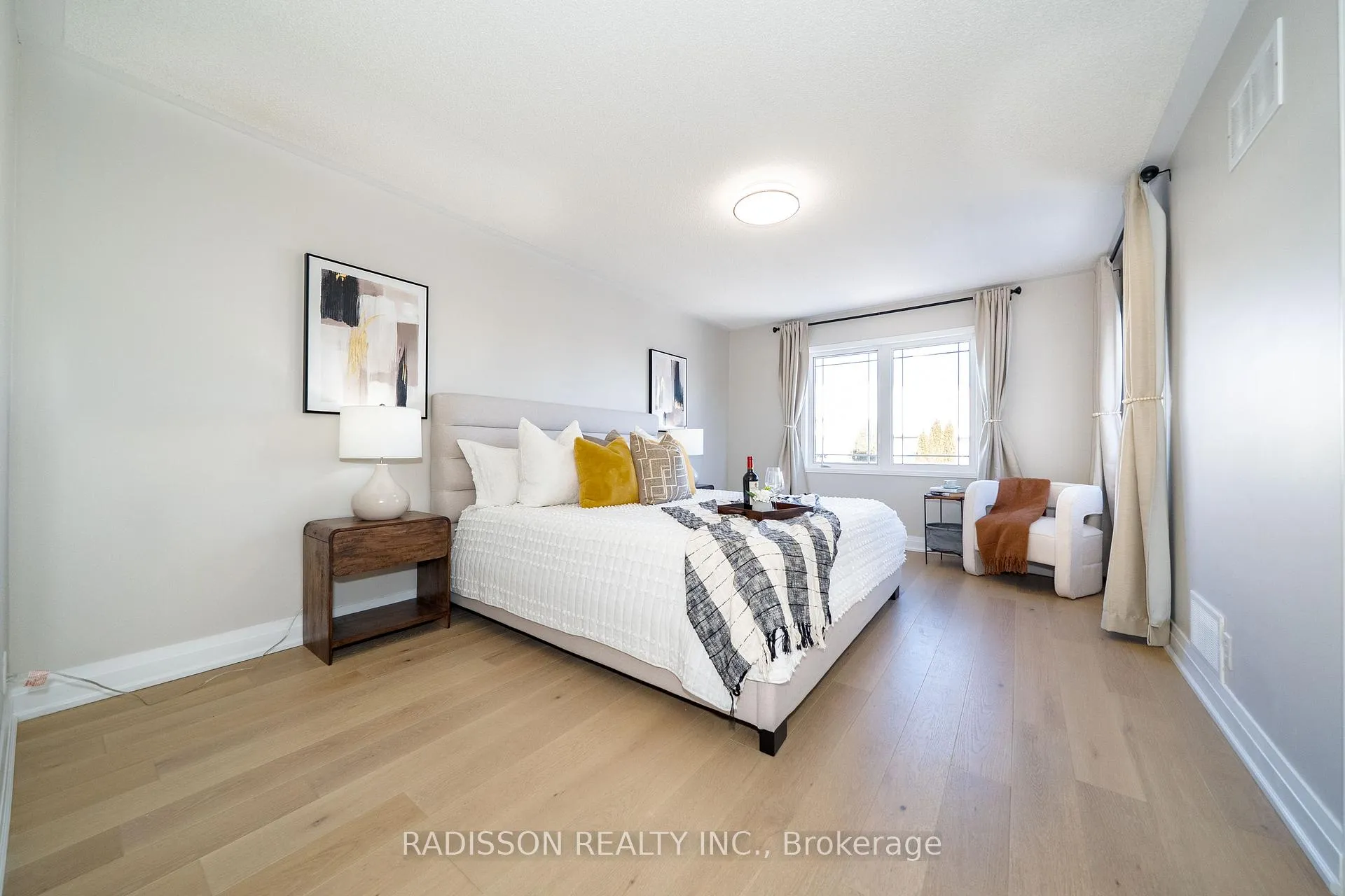 Photo 17 of 94 Bilbrough Street, Aurora, Bayview Northeast — HOMEH