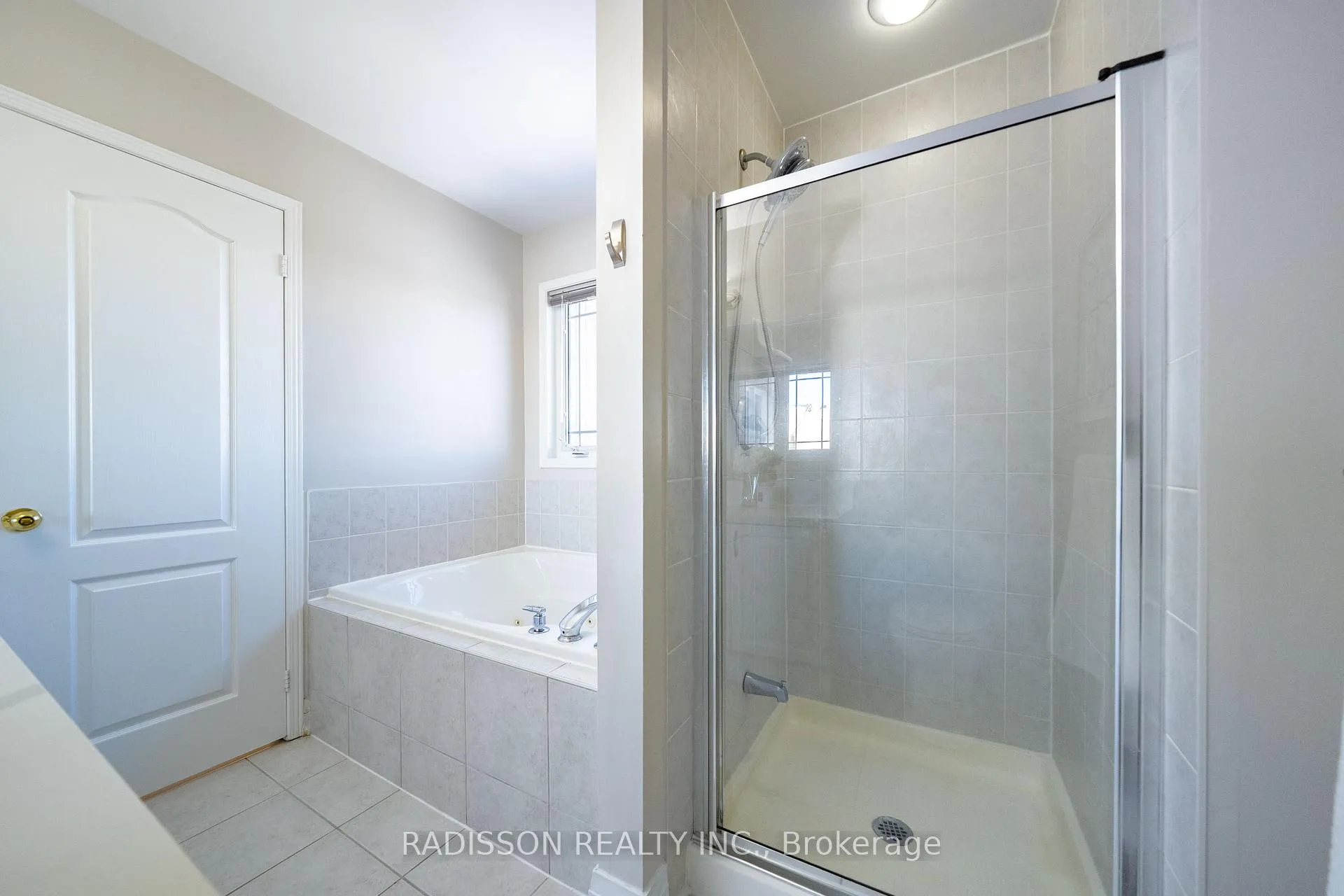 Photo 26 of 94 Bilbrough Street, Aurora, Bayview Northeast — HOMEH
