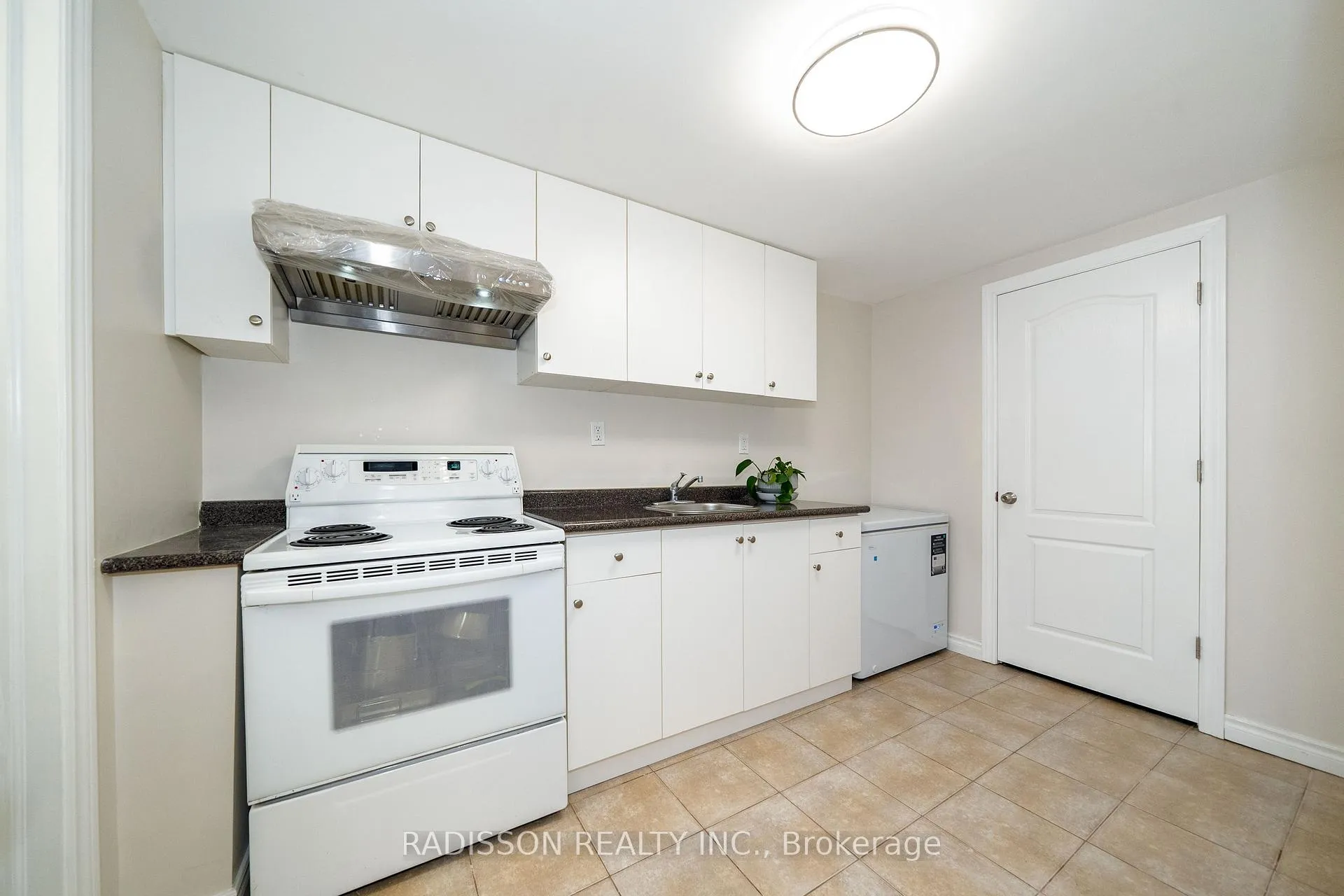 Photo 29 of 94 Bilbrough Street, Aurora, Bayview Northeast — HOMEH