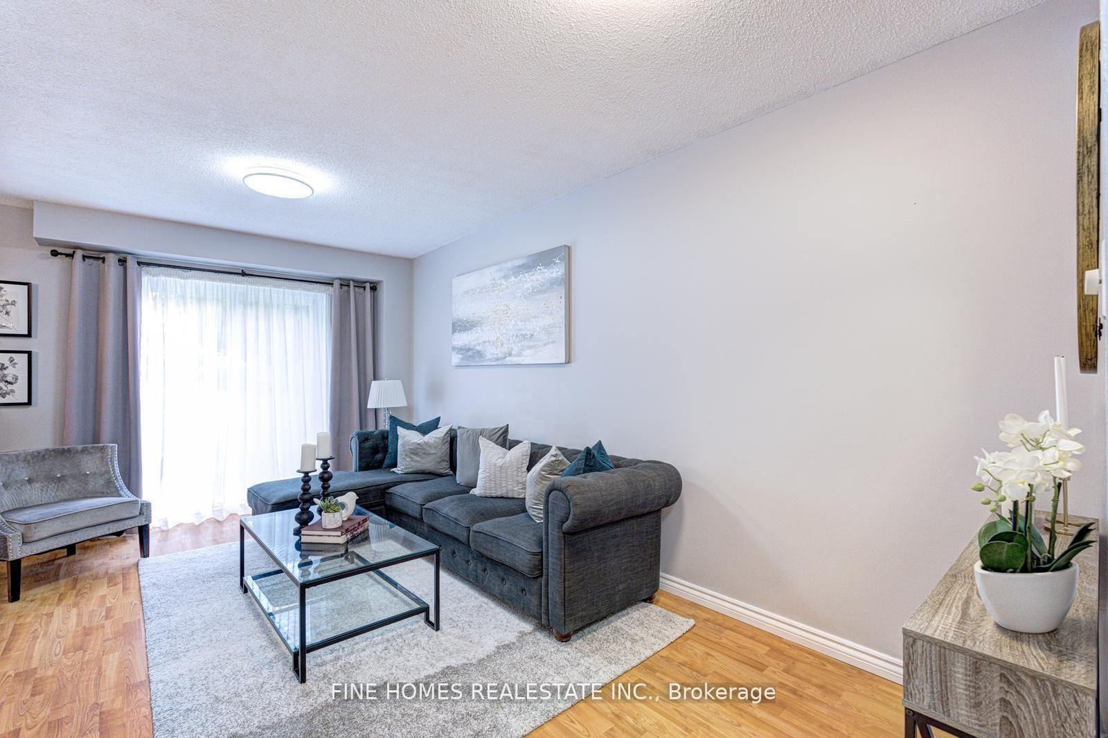 Photo 11 of 302 Maciver Boulevard, Newmarket, Summerhill Estates — HOMEH