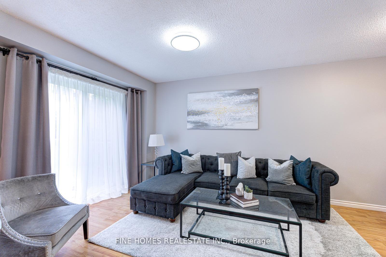Photo 14 of 302 Maciver Boulevard, Newmarket, Summerhill Estates — HOMEH