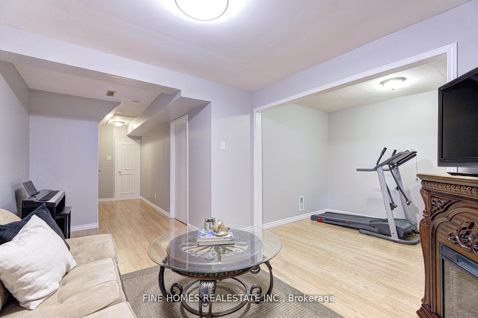 Photo 23 of 302 Maciver Boulevard, Newmarket, Summerhill Estates — HOMEH