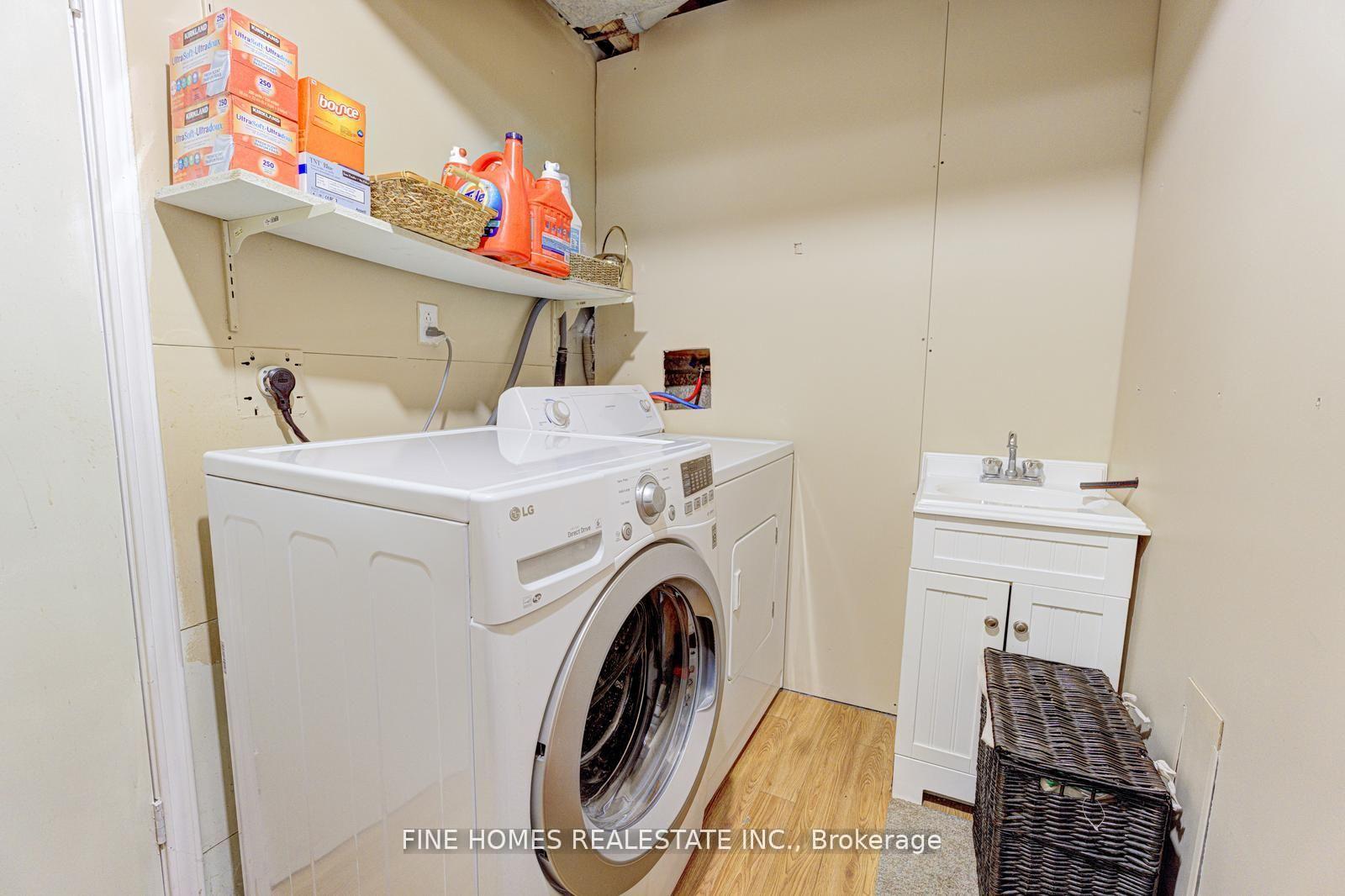 Photo 25 of 302 Maciver Boulevard, Newmarket, Summerhill Estates — HOMEH
