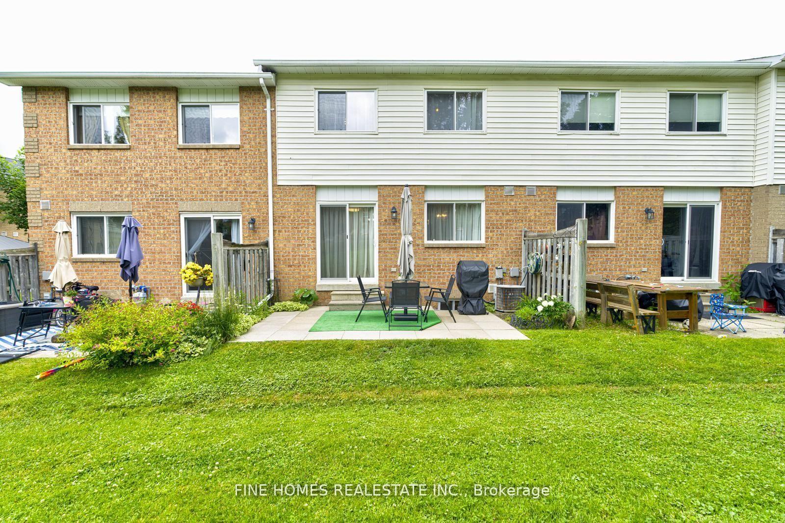 Photo 26 of 302 Maciver Boulevard, Newmarket, Summerhill Estates — HOMEH