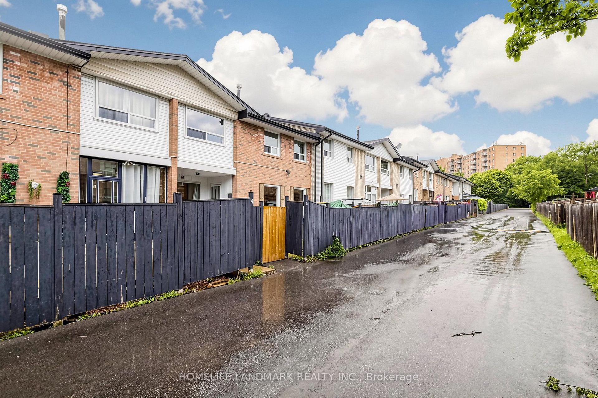 Photo 3 of Unit 6, 61 Ardglen Drive, Brampton, Brampton East — HOMEH