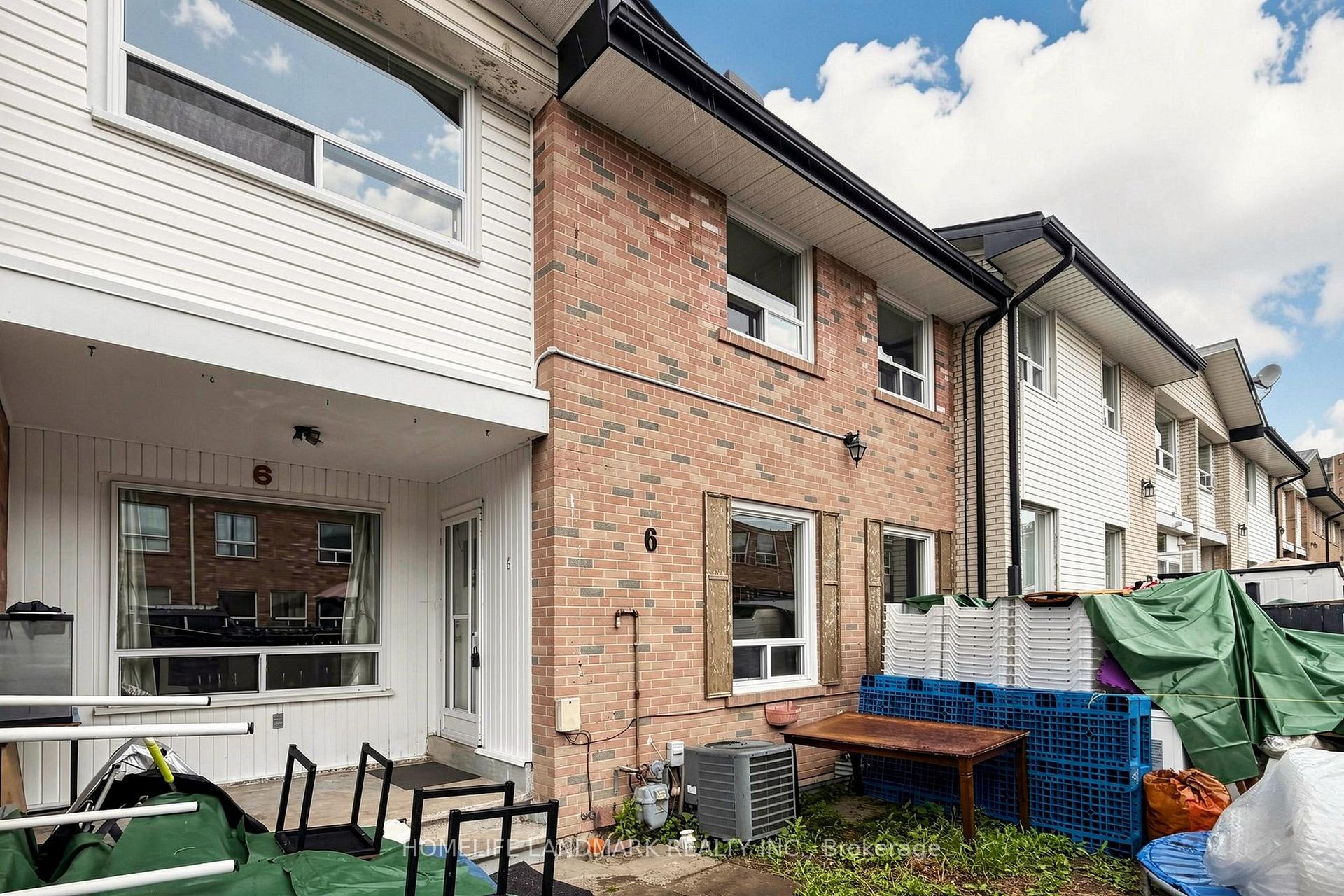 Photo 4 of Unit 6, 61 Ardglen Drive, Brampton, Brampton East — HOMEH
