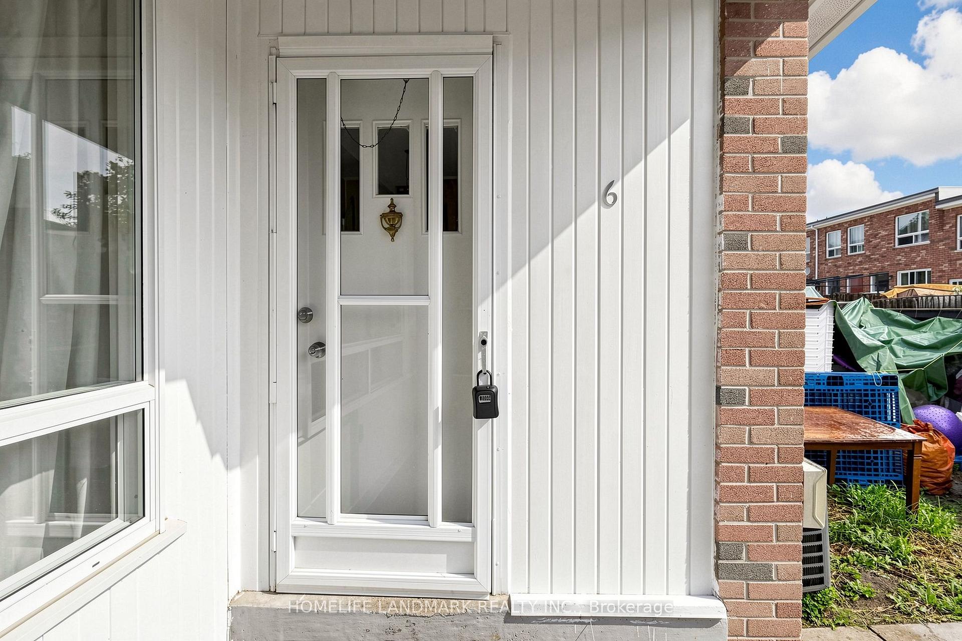 Photo 9 of Unit 6, 61 Ardglen Drive, Brampton, Brampton East — HOMEH