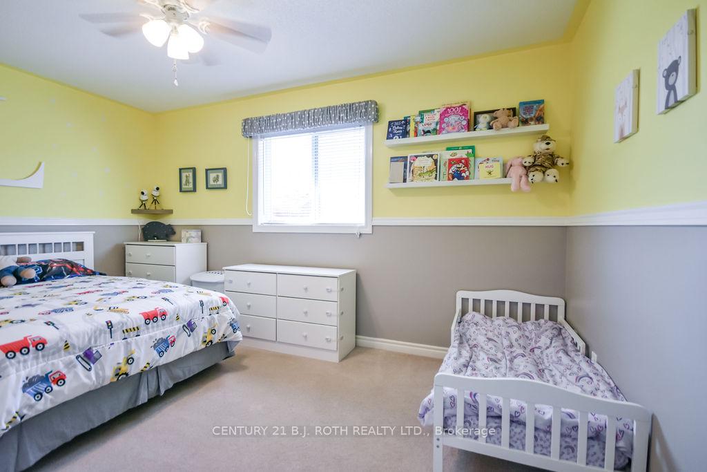 Photo 19 of 12 White Crescent, Barrie, Holly — HOMEH