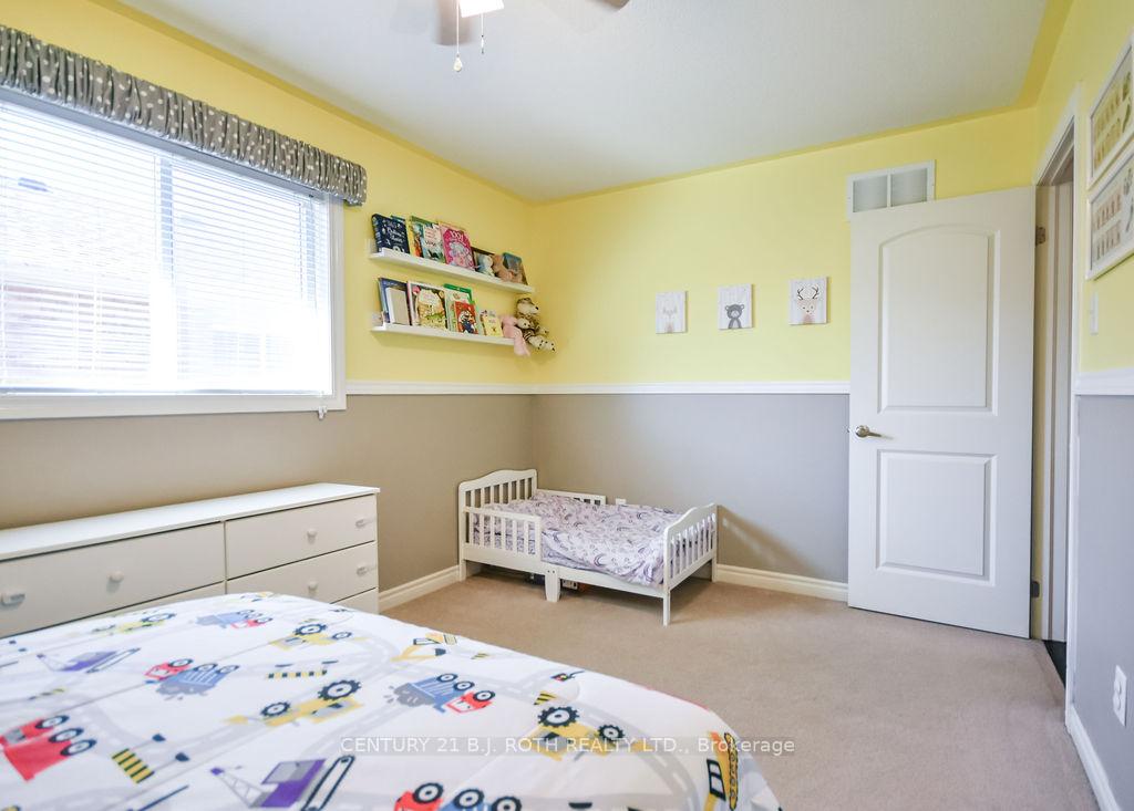 Photo 20 of 12 White Crescent, Barrie, Holly — HOMEH