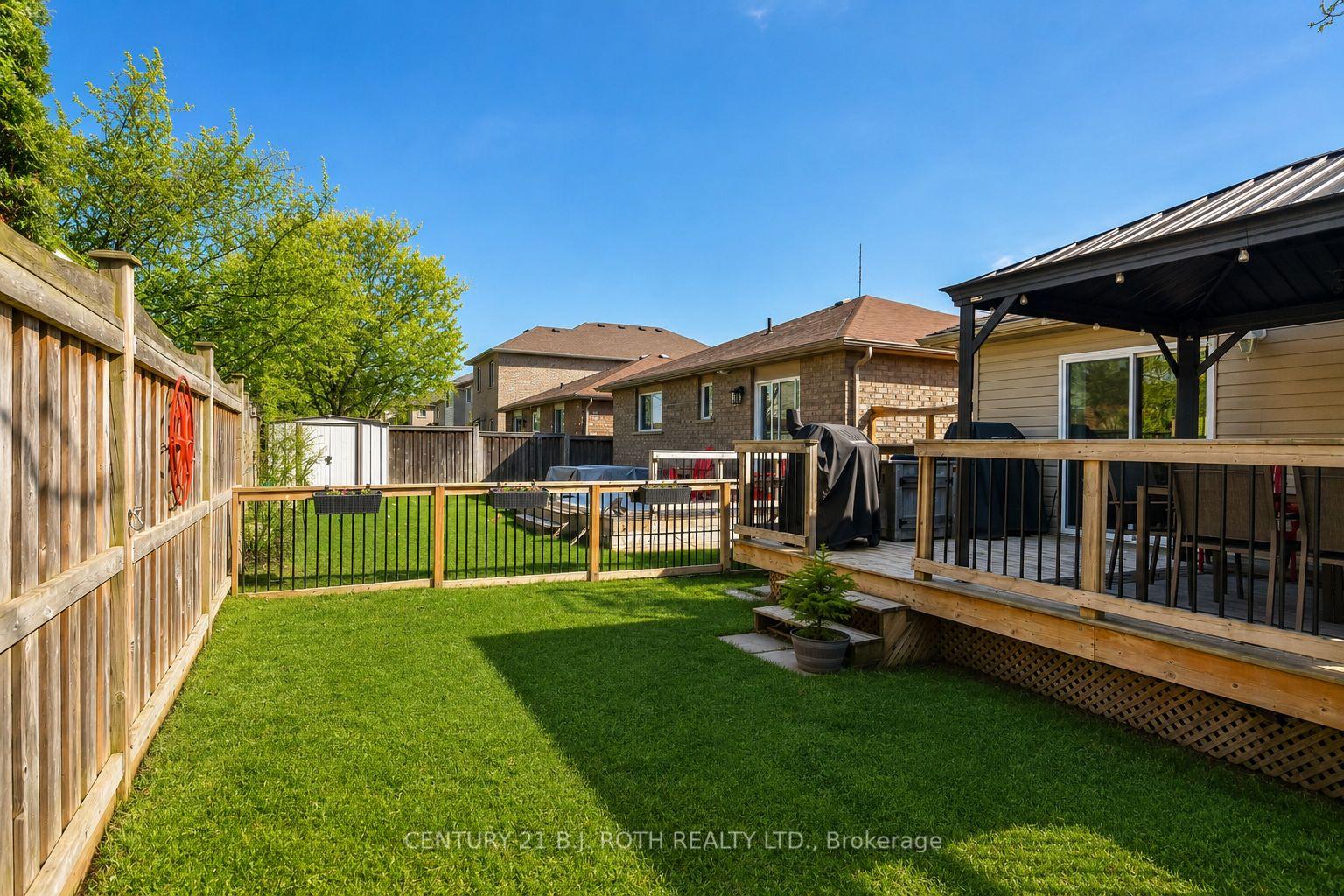 Photo 34 of 12 White Crescent, Barrie, Holly — HOMEH