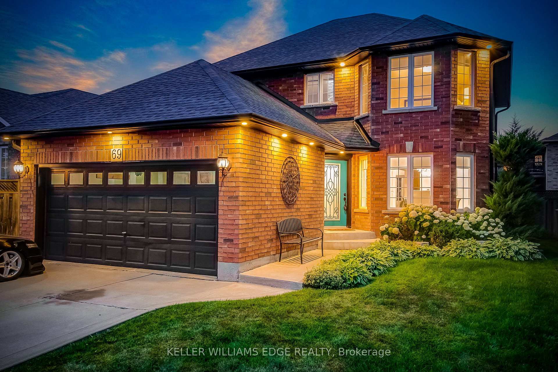 Photo 2 of 69 Solsbury Crescent, Hamilton, Mount Hope — HOMEH