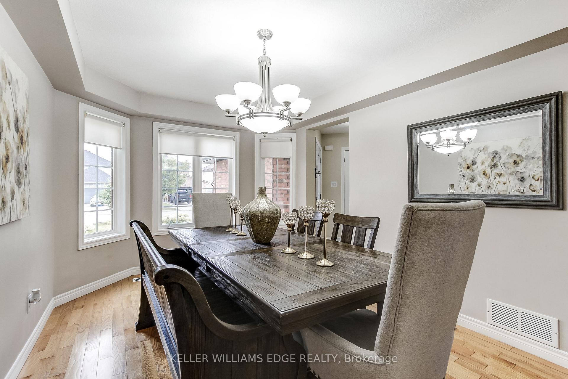 Photo 7 of 69 Solsbury Crescent, Hamilton, Mount Hope — HOMEH