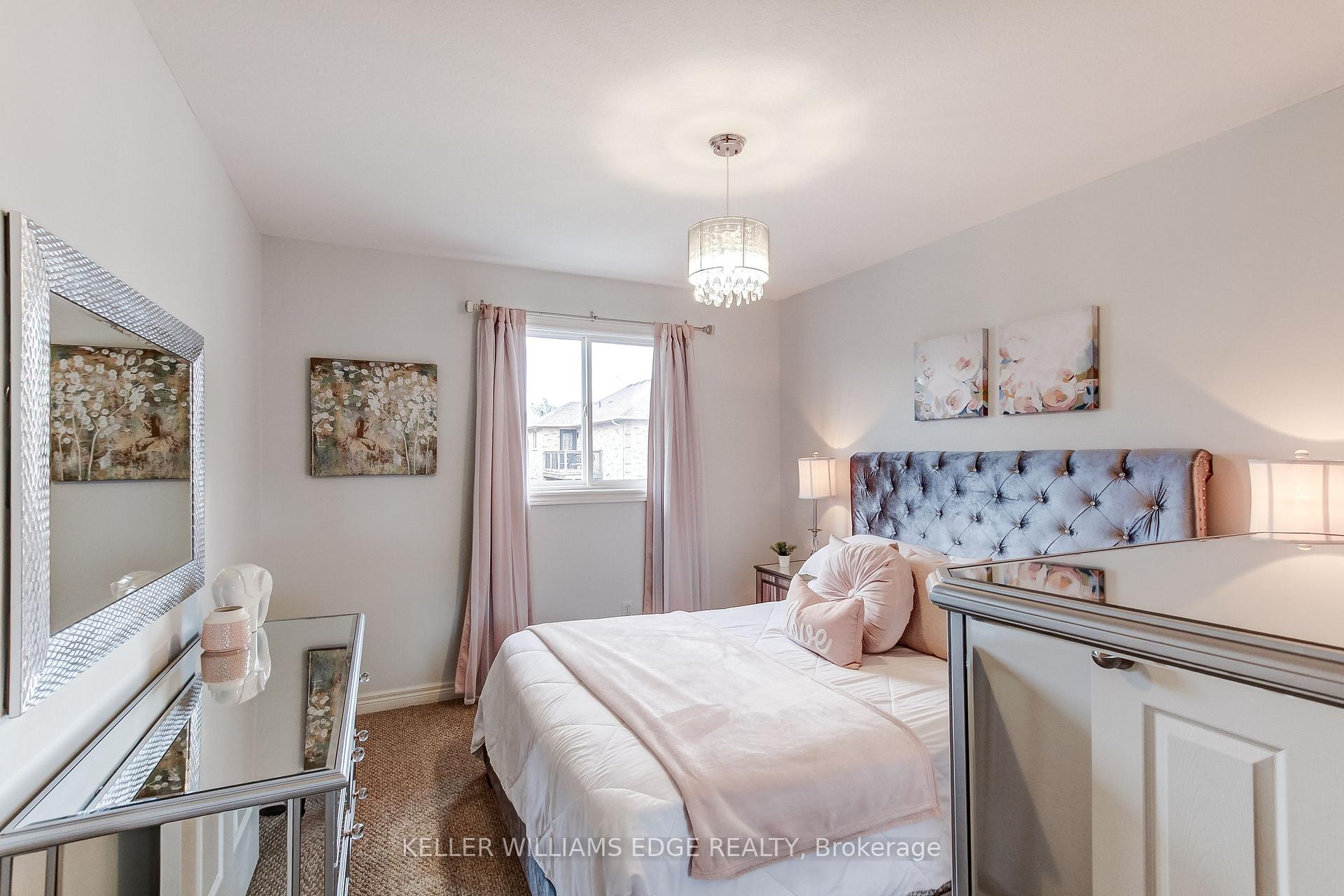 Photo 23 of 69 Solsbury Crescent, Hamilton, Mount Hope — HOMEH