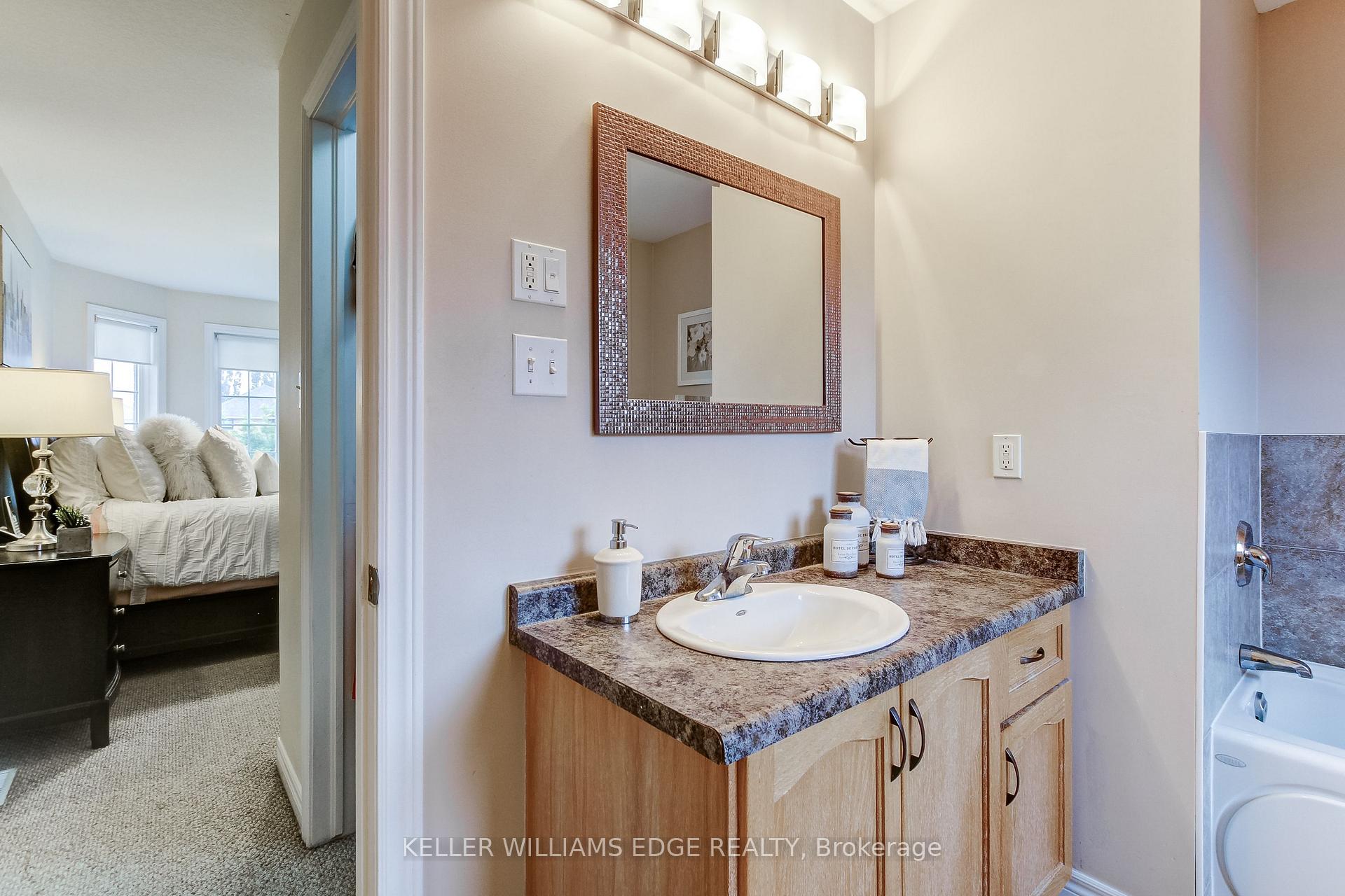 Photo 31 of 69 Solsbury Crescent, Hamilton, Mount Hope — HOMEH