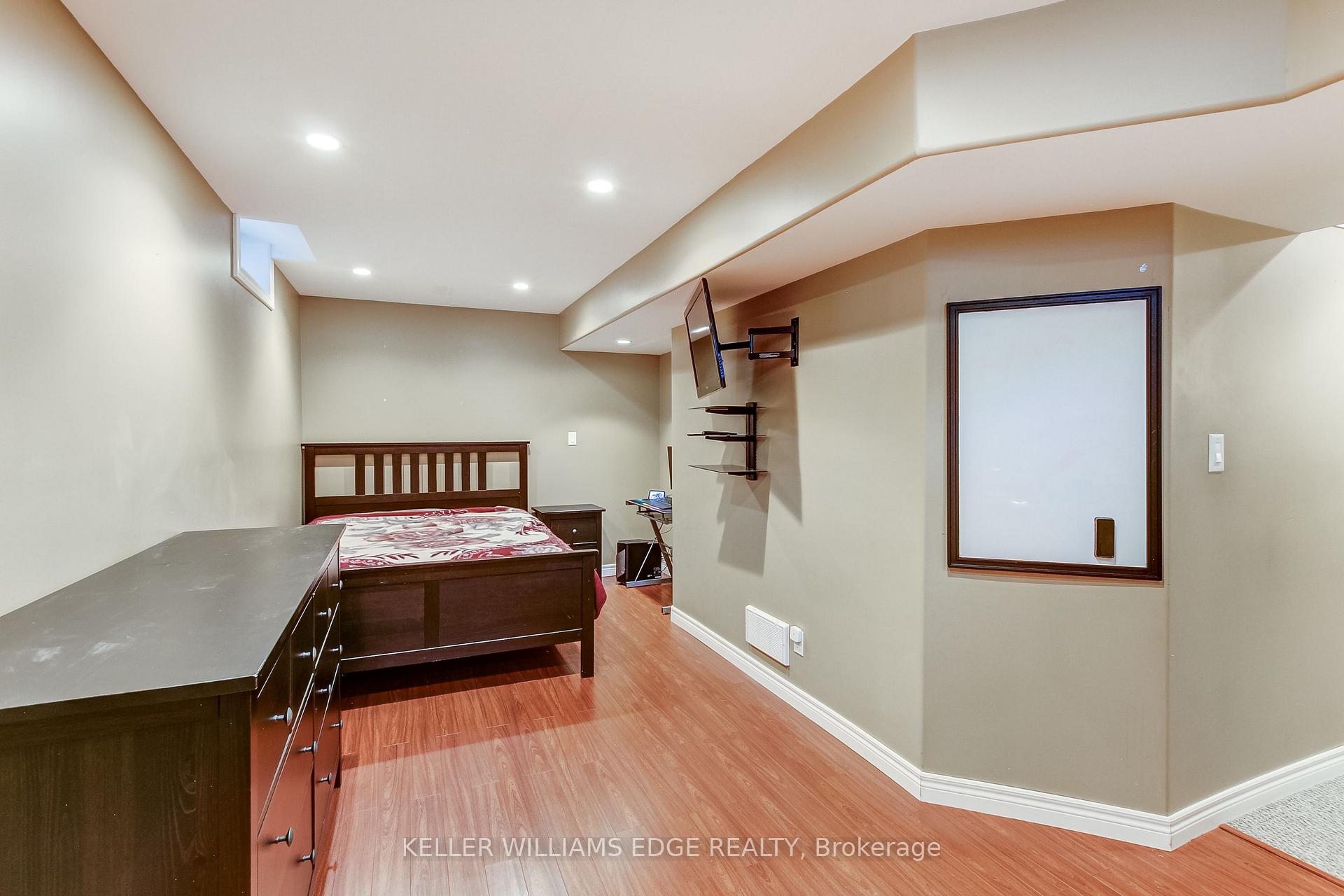 Photo 41 of 69 Solsbury Crescent, Hamilton, Mount Hope — HOMEH