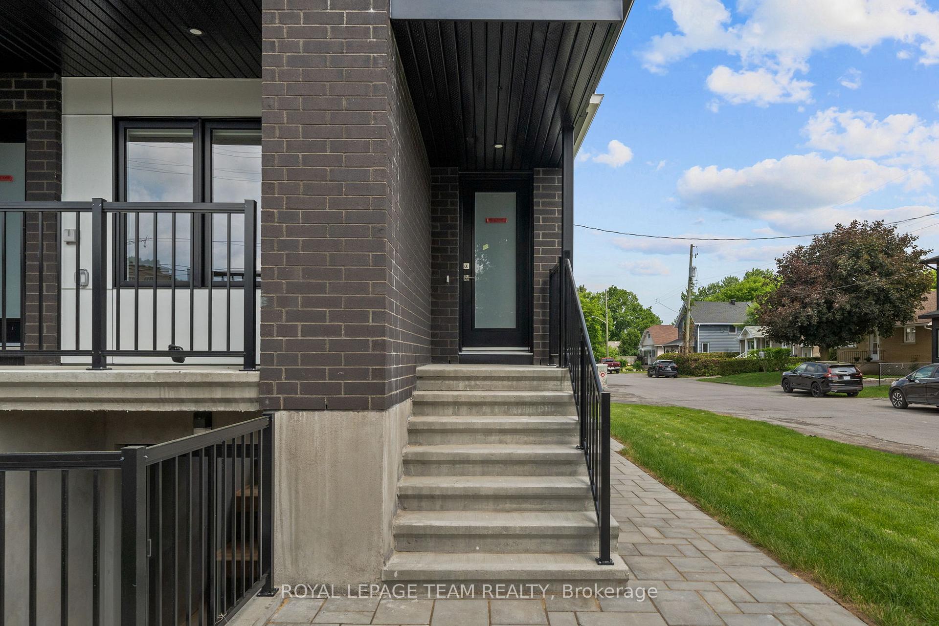 Photo 3 of Unit Upper, 998 Hollington Street, Ottawa, Carlington — HOMEH