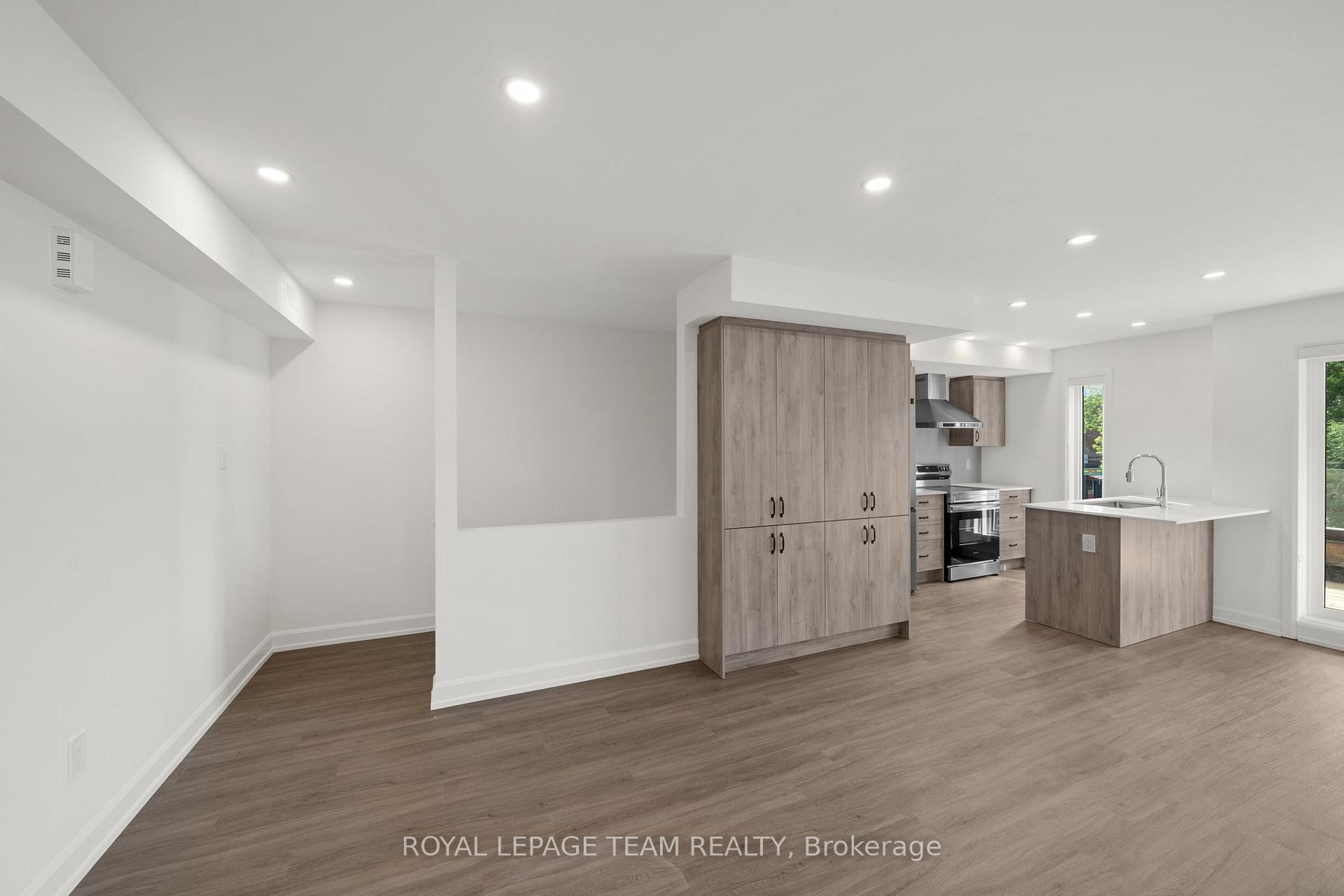 Photo 6 of Unit Upper, 998 Hollington Street, Ottawa, Carlington — HOMEH