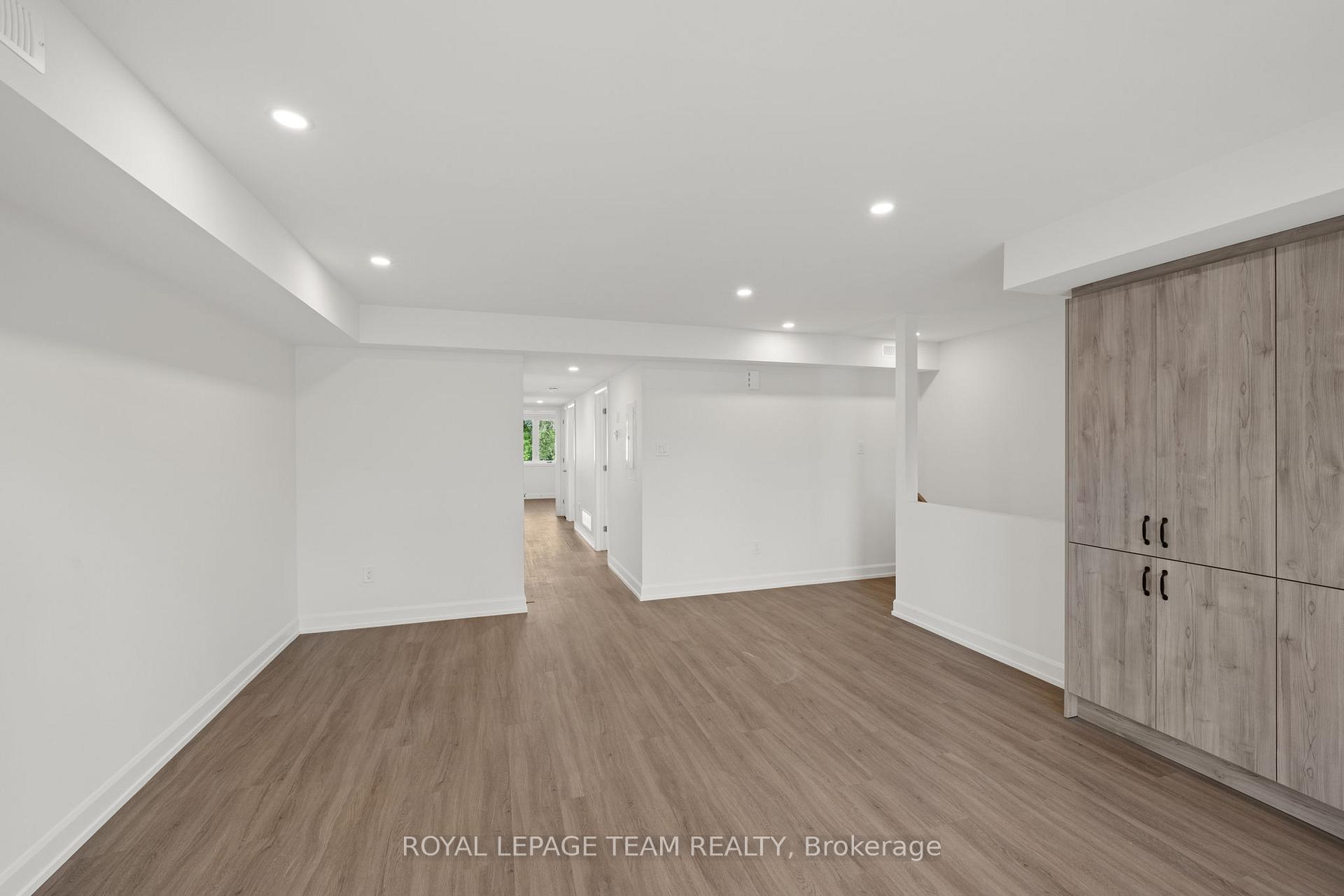 Photo 8 of Unit Upper, 998 Hollington Street, Ottawa, Carlington — HOMEH