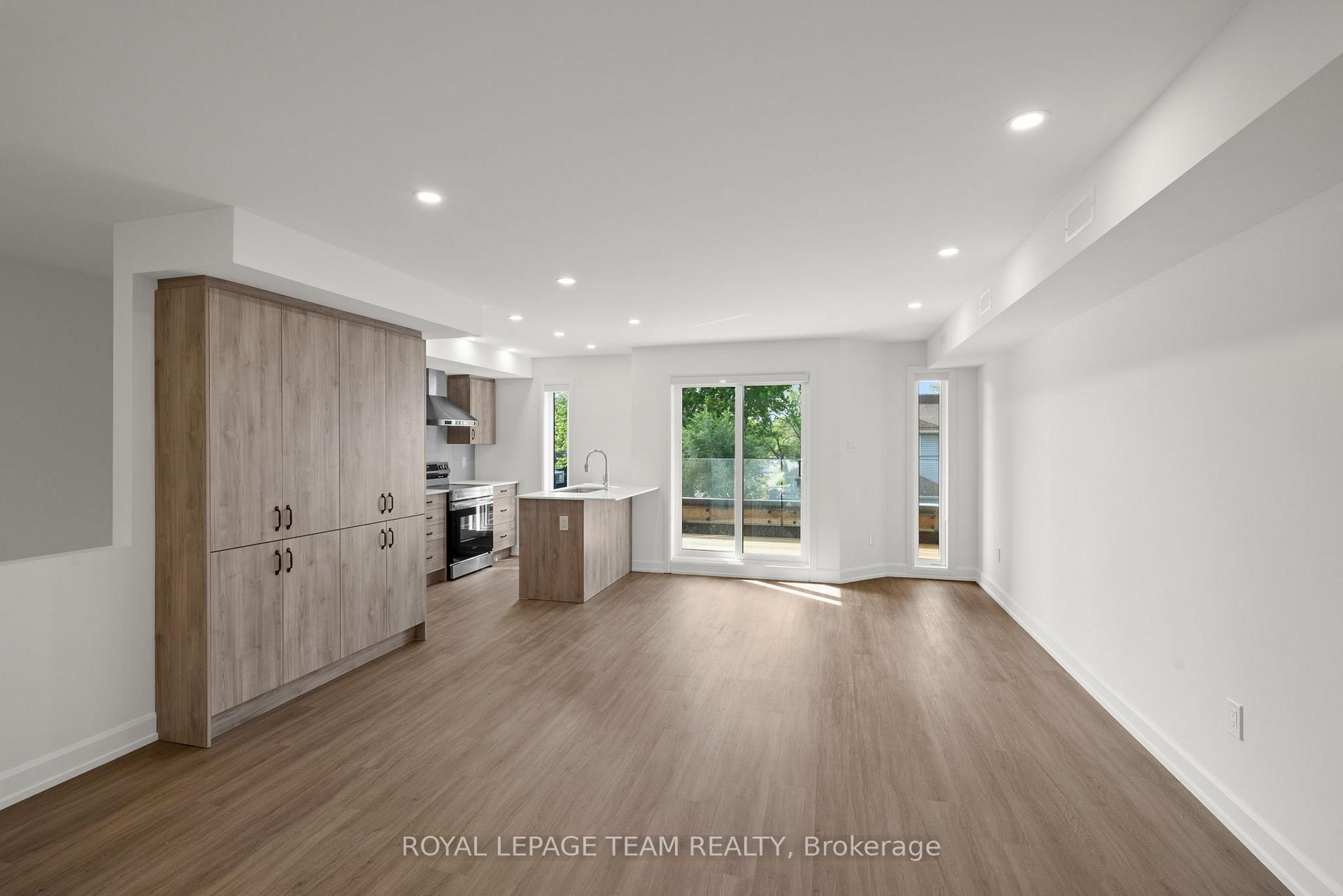 Photo 9 of Unit Upper, 998 Hollington Street, Ottawa, Carlington — HOMEH