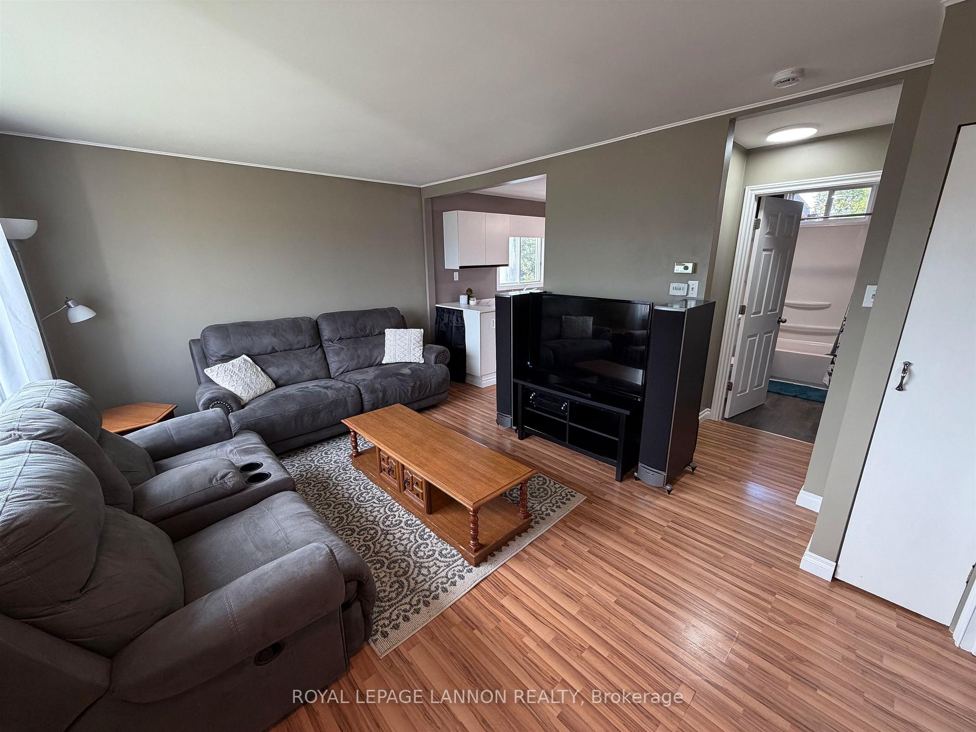 Photo 6 of 441 Christina Street E, Thunder Bay, Westfort — HOMEH