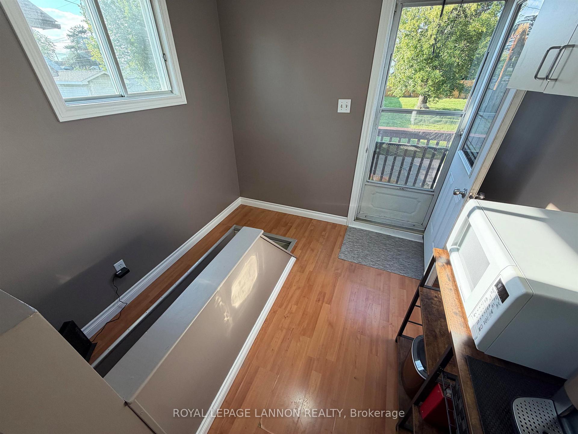 Photo 17 of 441 Christina Street E, Thunder Bay, Westfort — HOMEH