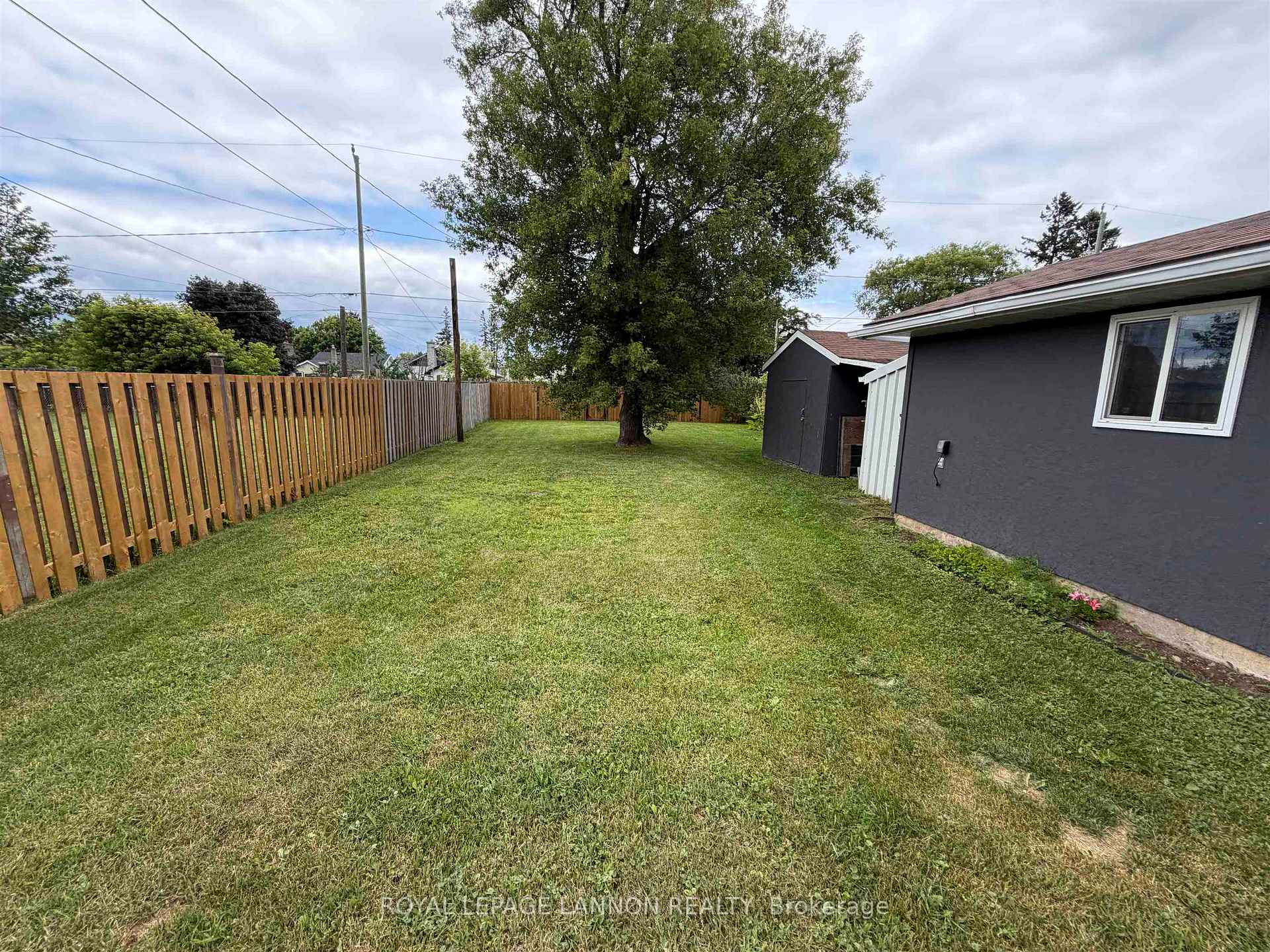 Photo 29 of 441 Christina Street E, Thunder Bay, Westfort — HOMEH