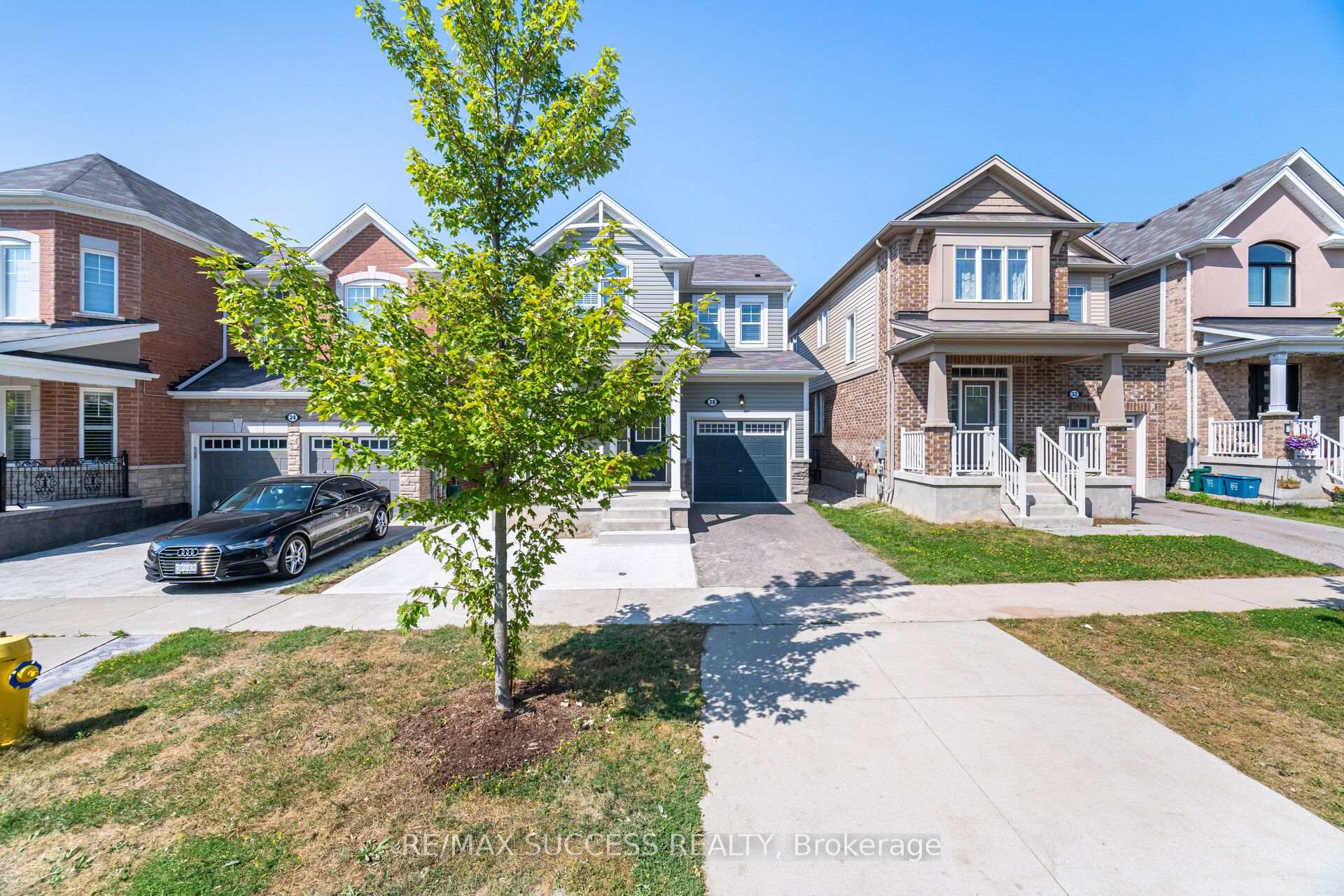 Photo 3 of 28 Pickett Place, Cambridge, Preston Heights — HOMEH