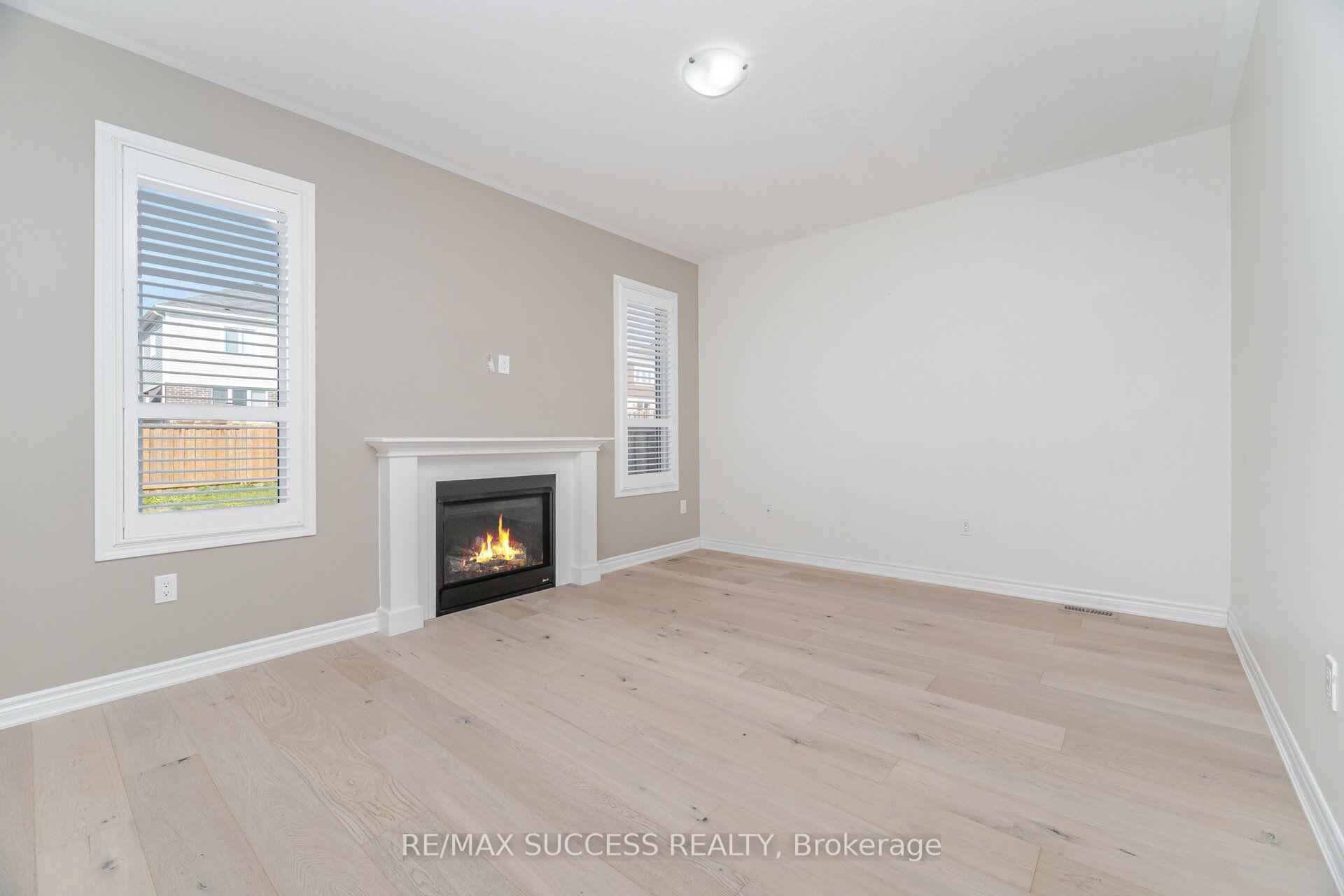 Photo 10 of 28 Pickett Place, Cambridge, Preston Heights — HOMEH