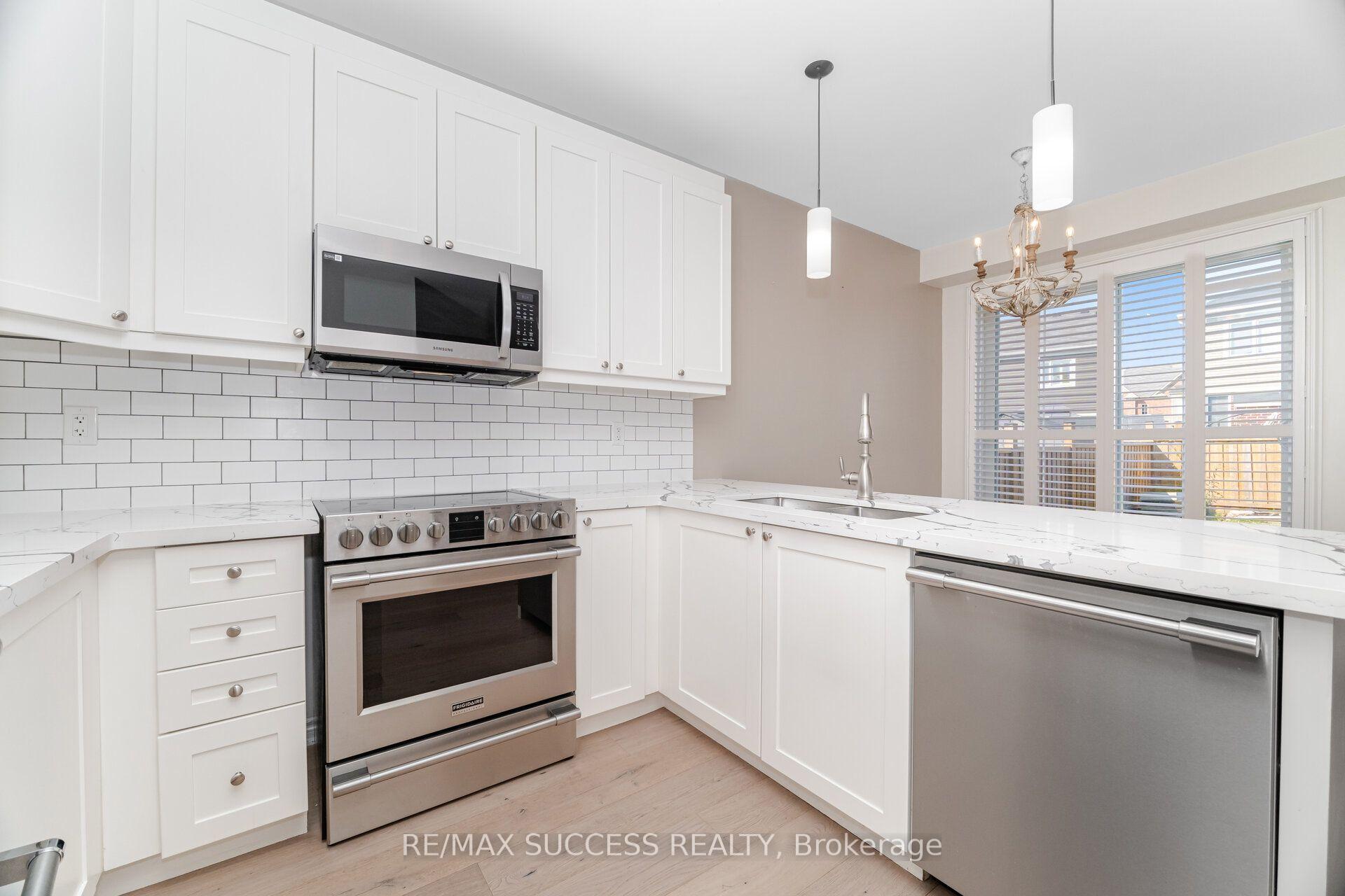 Photo 20 of 28 Pickett Place, Cambridge, Preston Heights — HOMEH