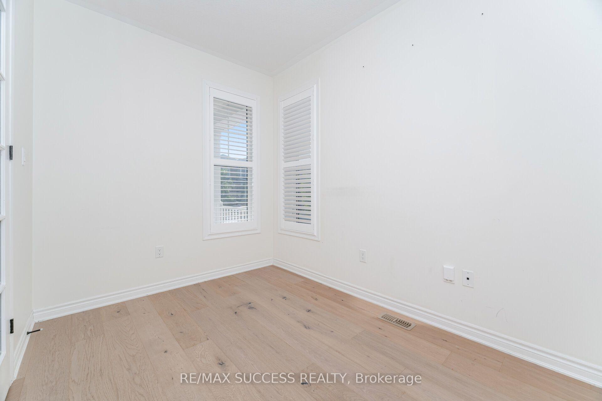 Photo 23 of 28 Pickett Place, Cambridge, Preston Heights — HOMEH