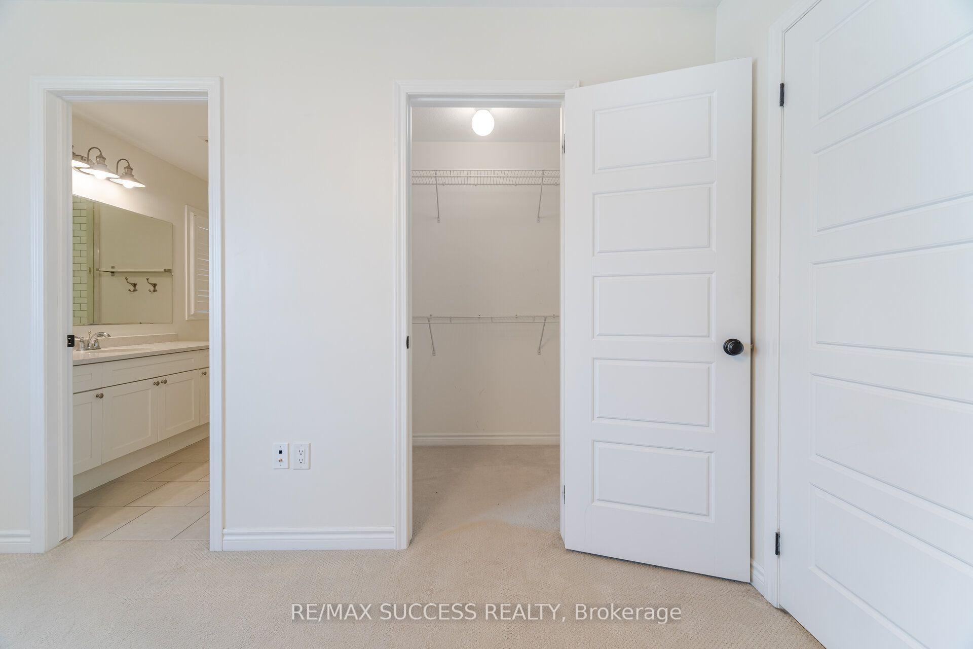 Photo 32 of 28 Pickett Place, Cambridge, Preston Heights — HOMEH
