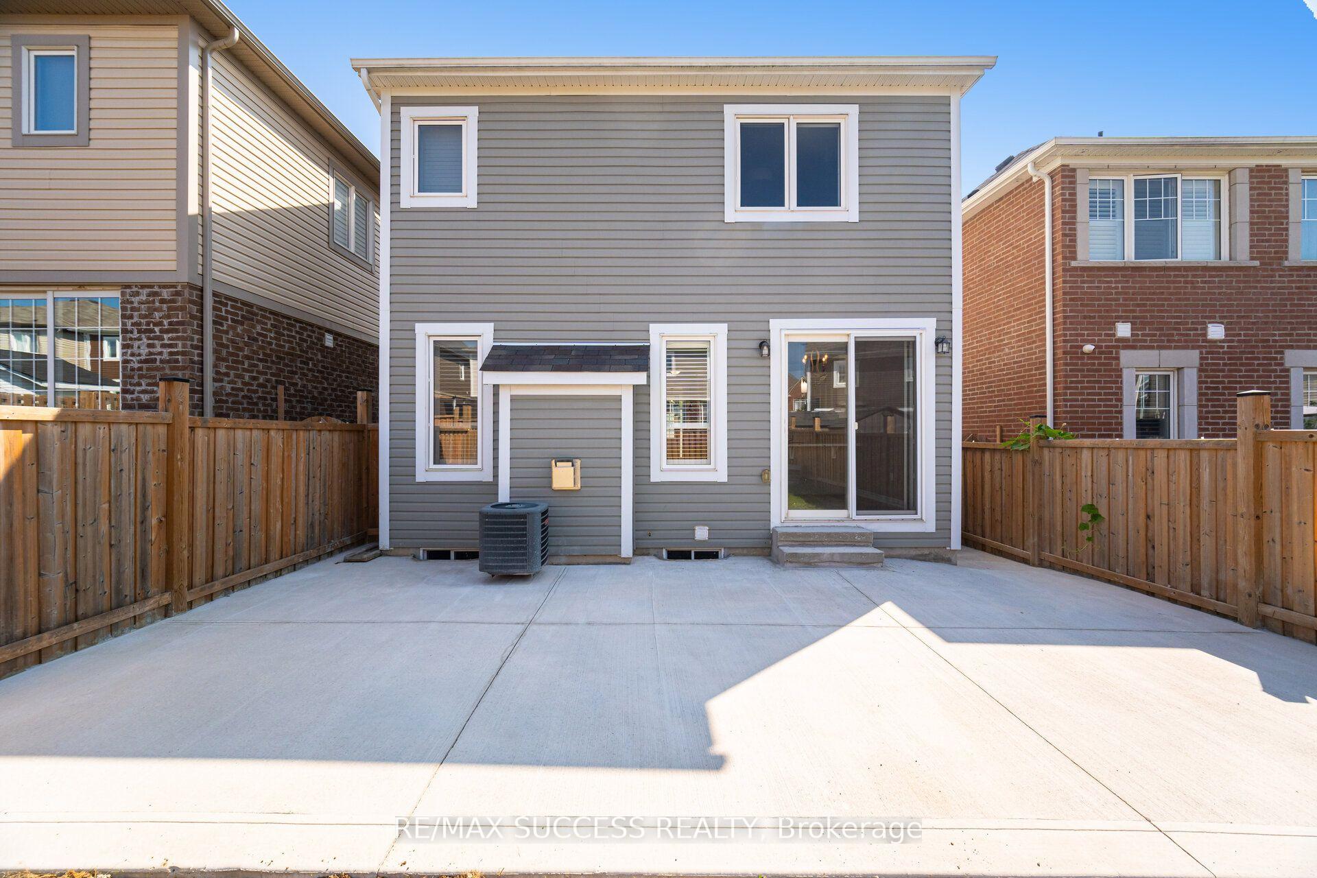 Photo 48 of 28 Pickett Place, Cambridge, Preston Heights — HOMEH