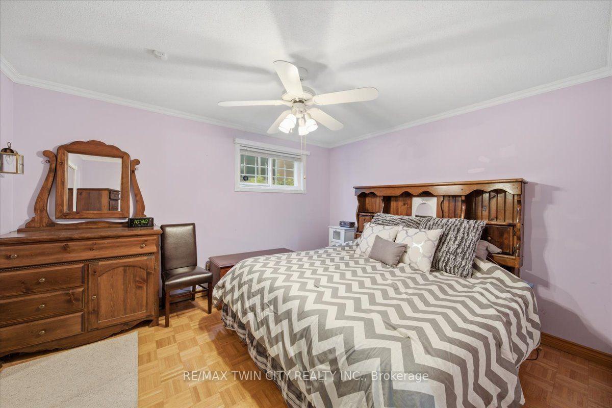 Photo 24 of 76 Enfield Crescent, Brantford, Lynden Hills — HOMEH