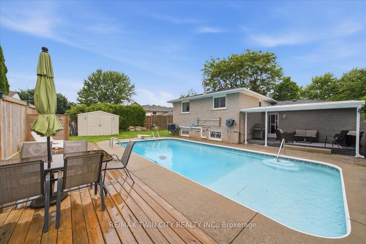 Photo 35 of 76 Enfield Crescent, Brantford, Lynden Hills — HOMEH