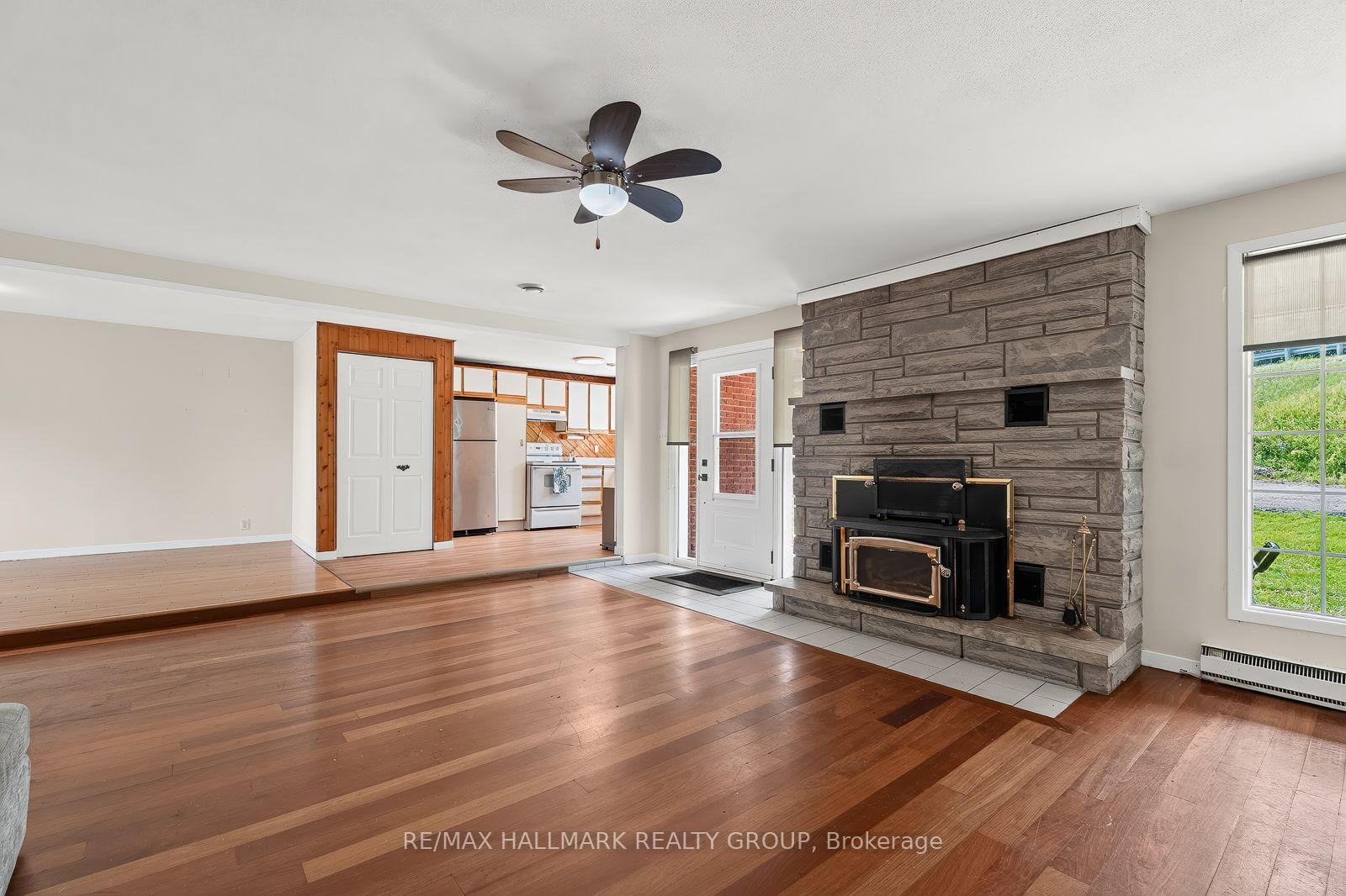 Photo 6 of 1651 Regional Rd 174 Highway, Ottawa, Camelot — HOMEH