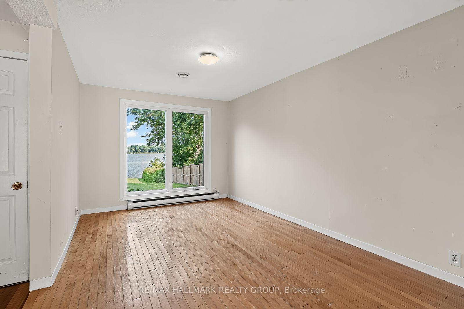 Photo 8 of 1651 Regional Rd 174 Highway, Ottawa, Camelot — HOMEH