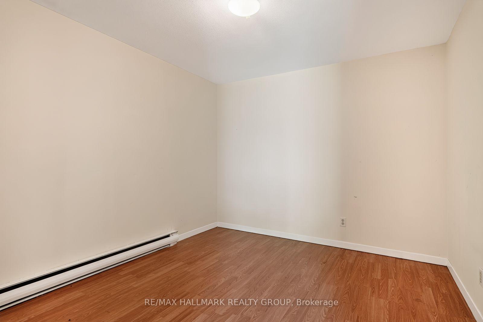Photo 9 of 1651 Regional Rd 174 Highway, Ottawa, Camelot — HOMEH