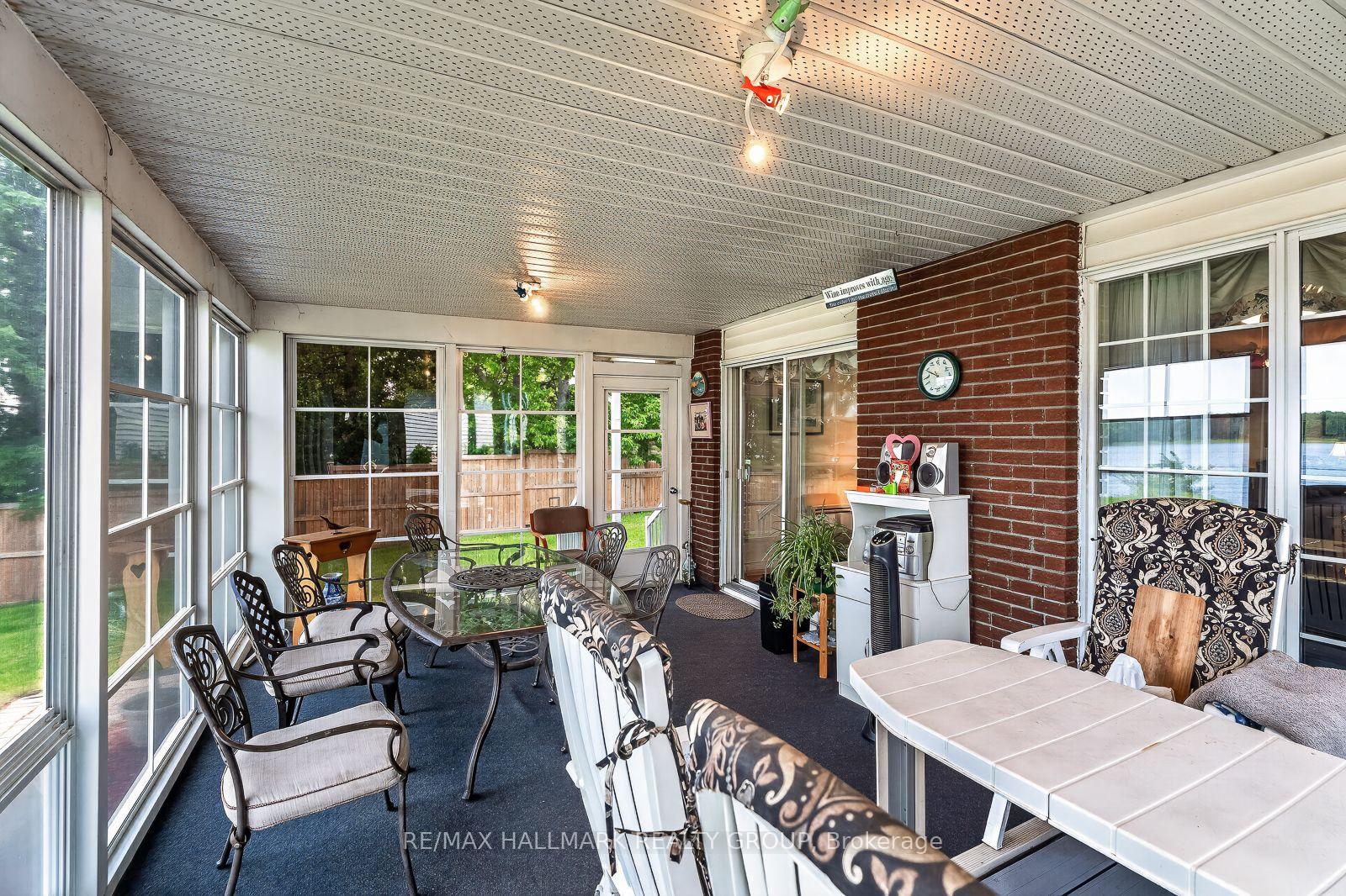 Photo 12 of 1651 Regional Rd 174 Highway, Ottawa, Camelot — HOMEH